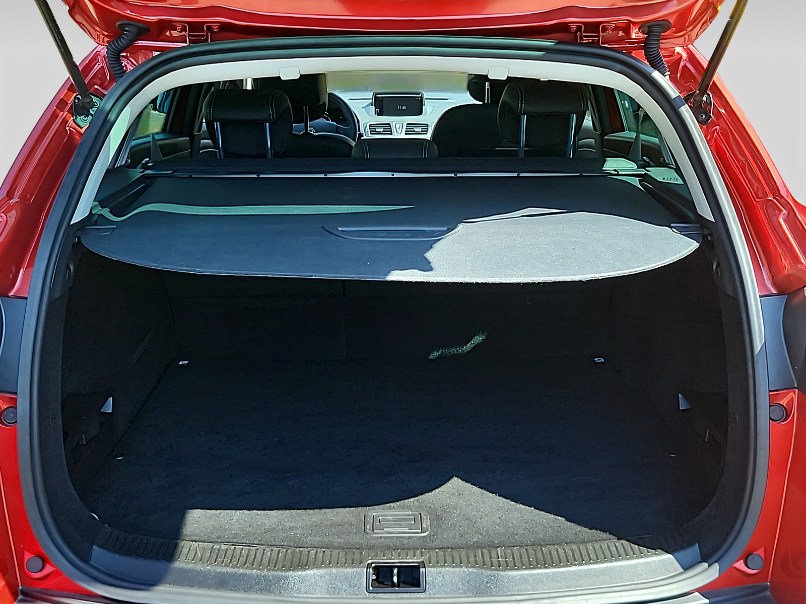 RENAULT Mégane Grandtour 1.2 TCe 130 Bose EDC-image-8