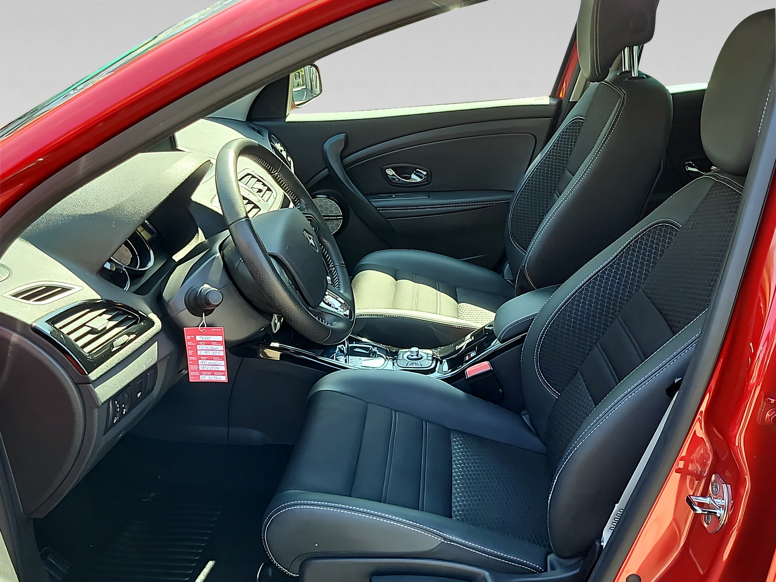RENAULT Mégane Grandtour 1.2 TCe 130 Bose EDC-image-4