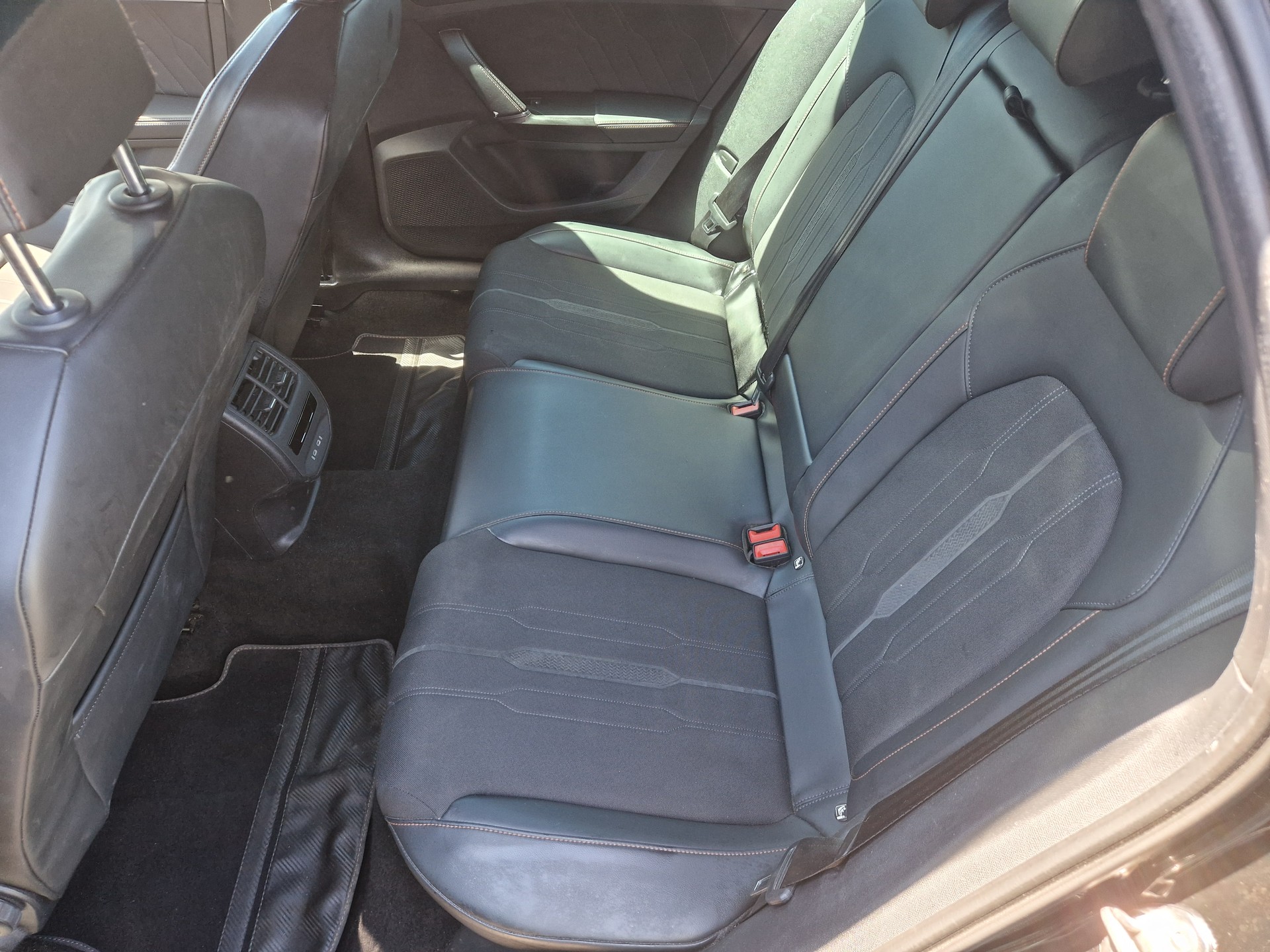 CUPRA Formentor 1.4 e-HYBRID pHEV DSG-image-13