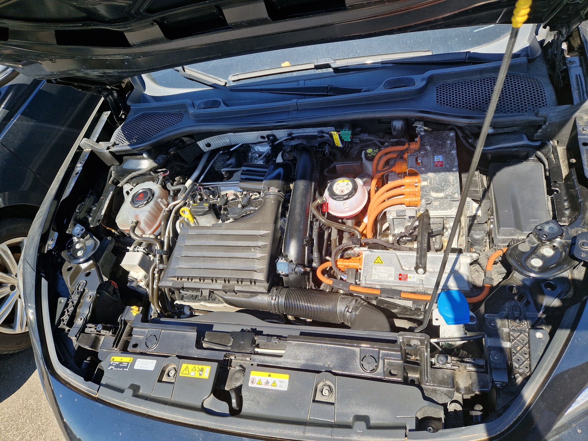 CUPRA Formentor 1.4 e-HYBRID pHEV DSG-image-14