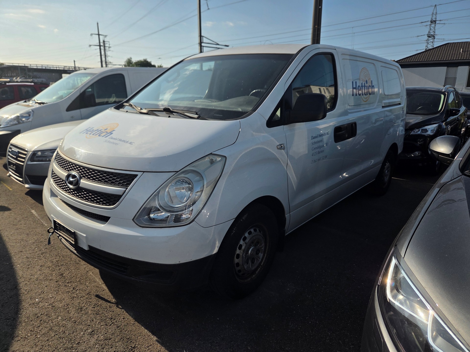 HYUNDAI H-1 Cargo 2.5 CRDi HP 5-Türen / Portes / Porte-image-1