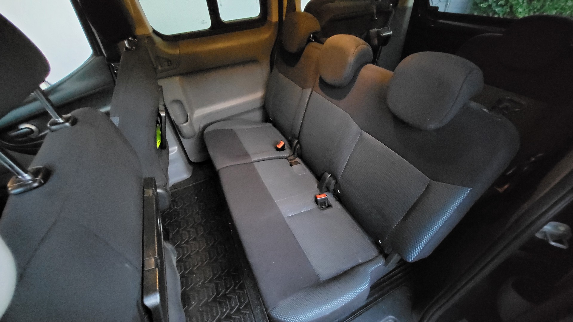 NISSAN e-NV200 Evalia 7 Plätze inkl. 40 kWh Batterie, ohne Miete, mit Garantie!-image-4