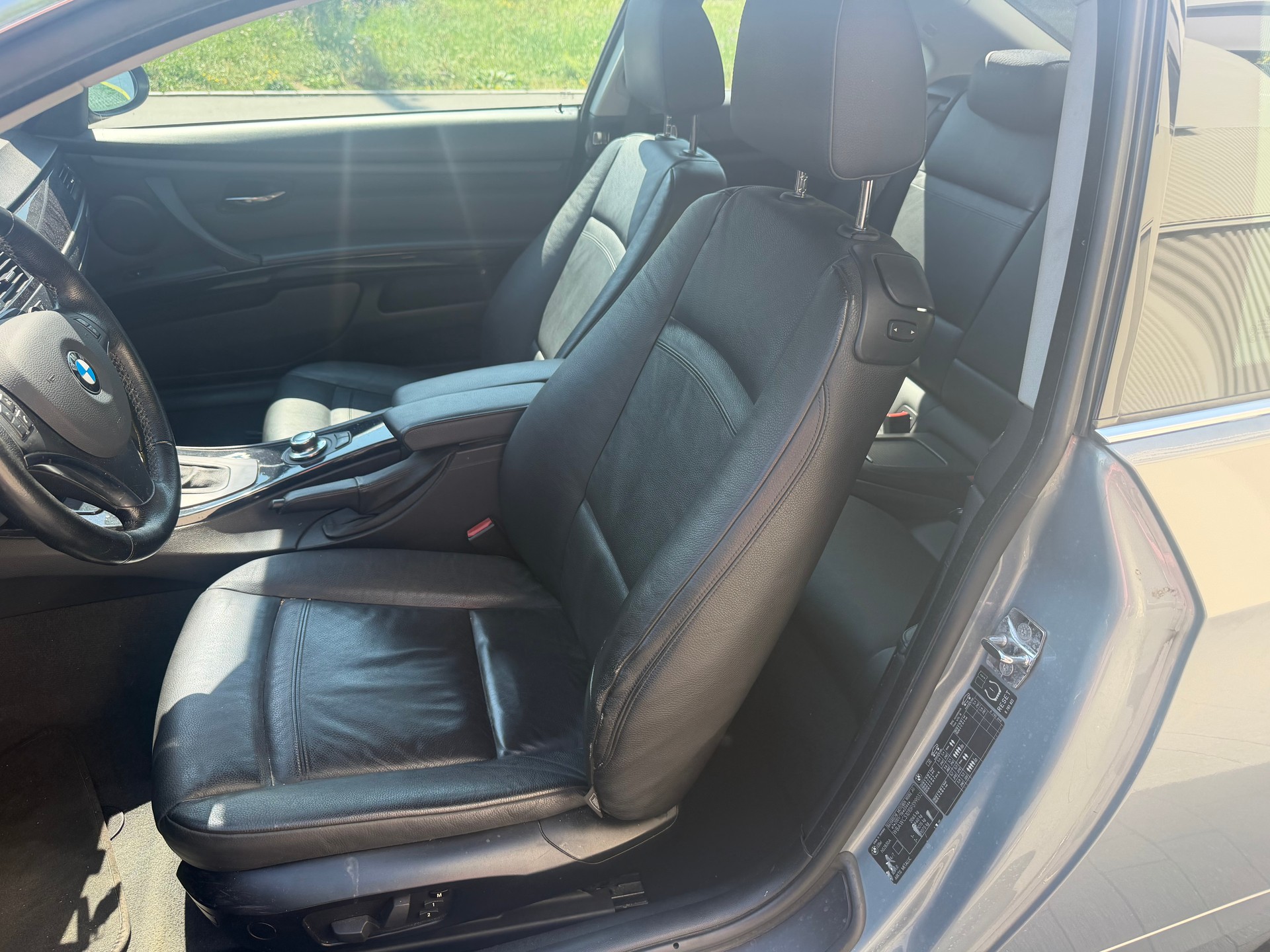 BMW 330i xDrive Coupé-image-7
