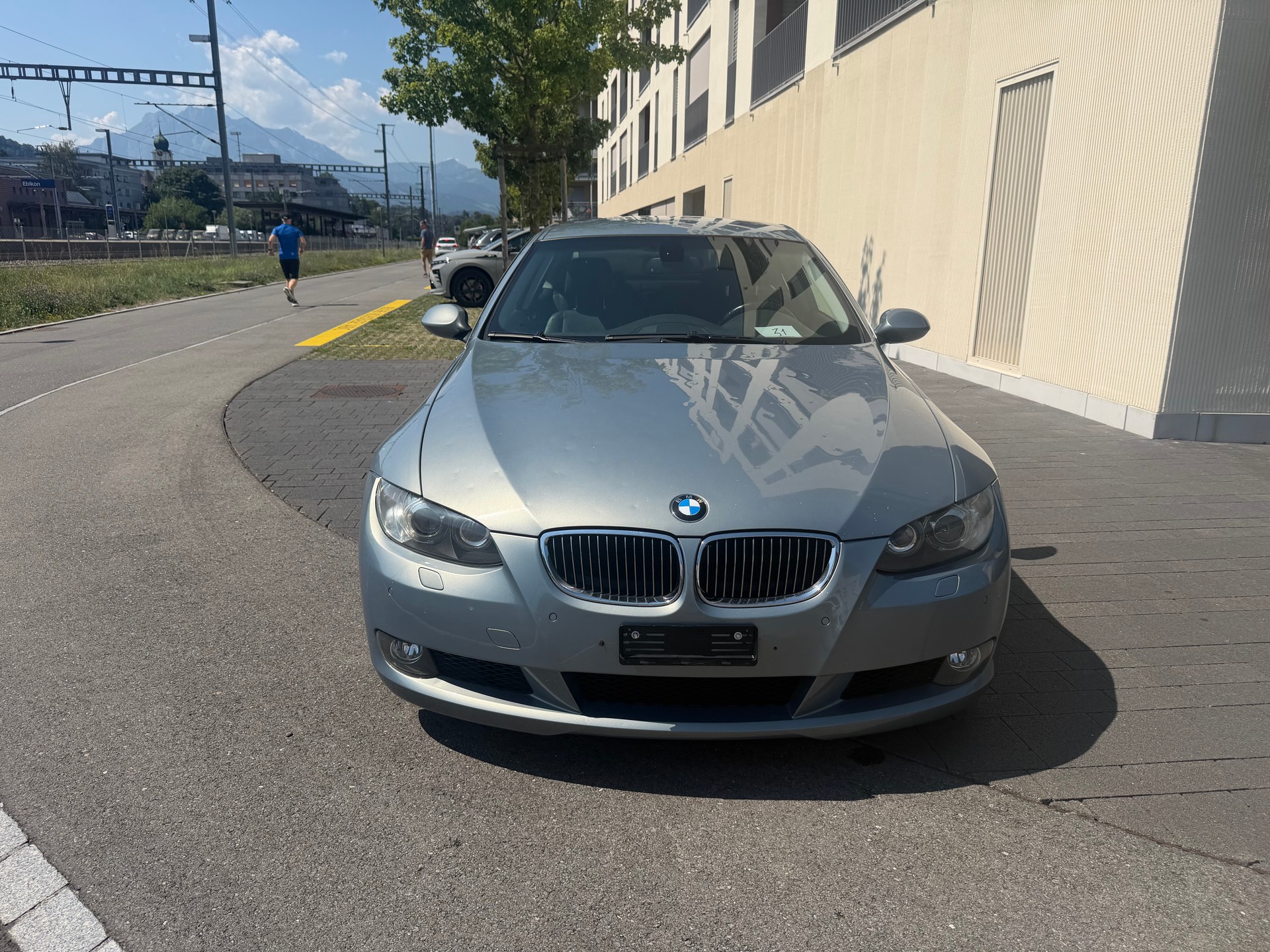 BMW 330i xDrive Coupé-image-1