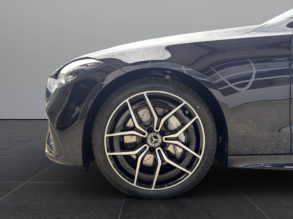 MERCEDES-BENZ C 220 d Swiss Star AMG Line 4matic Kombi-image-17
