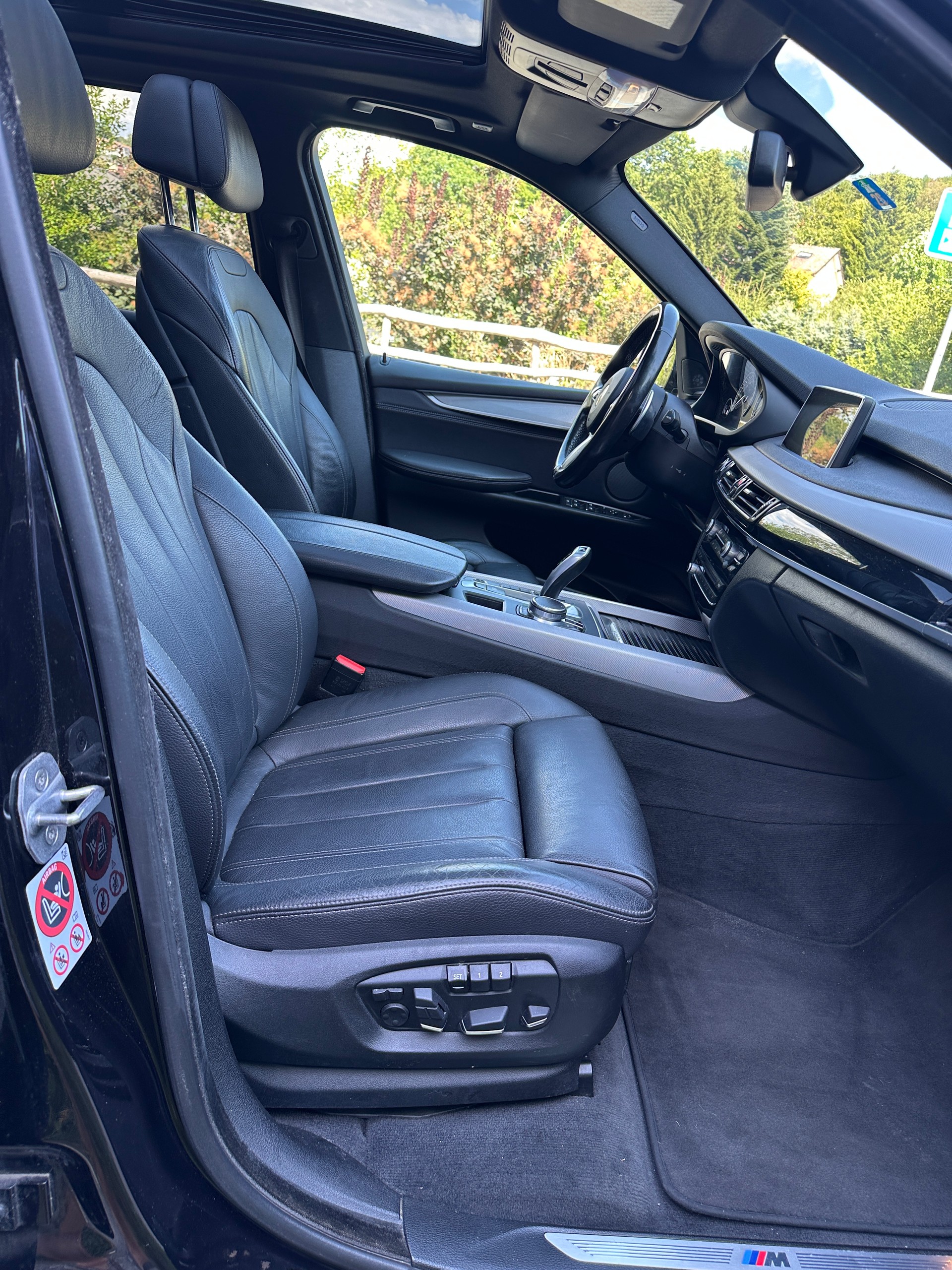 BMW 40e xDrive paddles-image-3