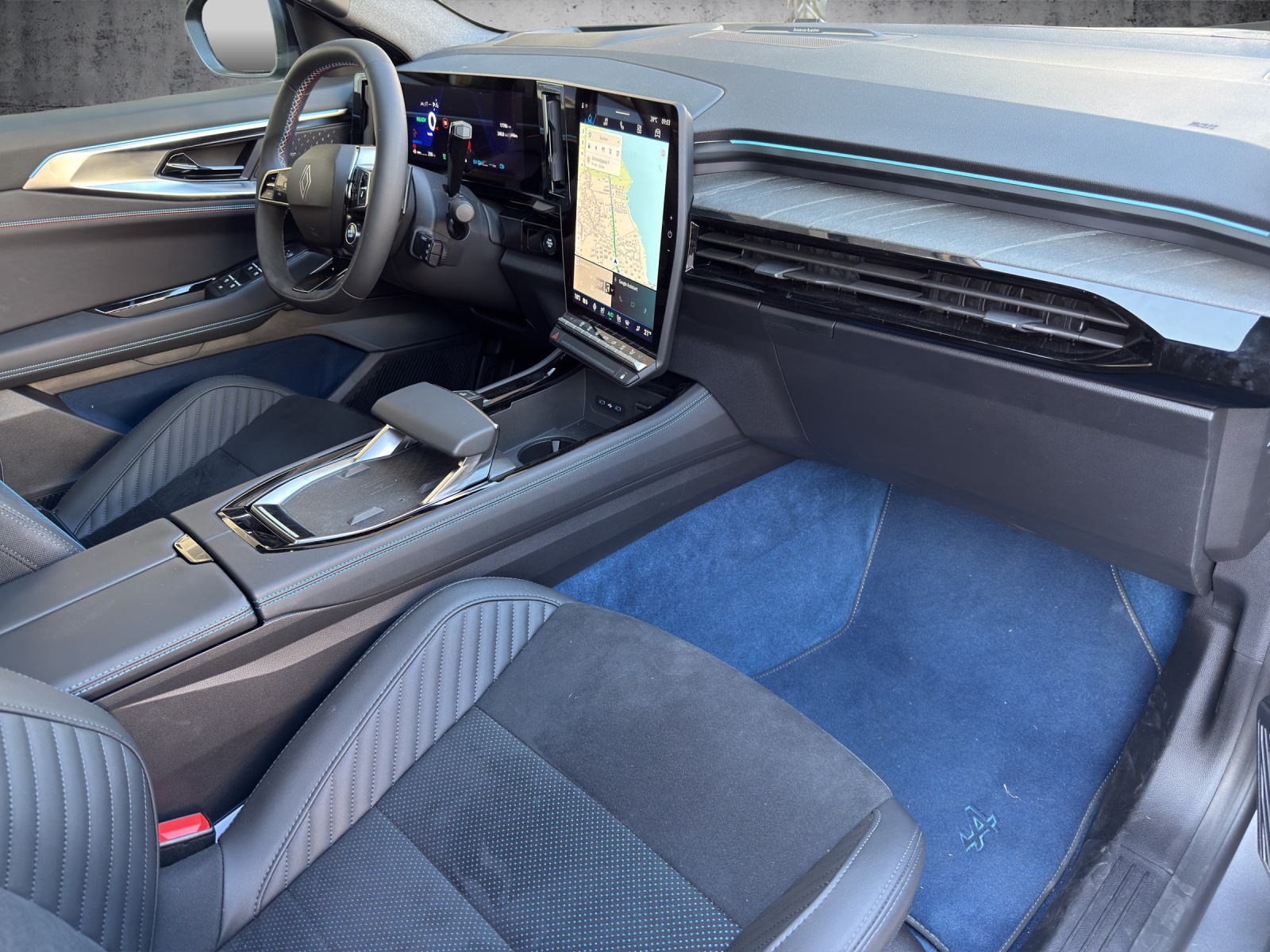 RENAULT Rafale 1.2 E-Tech Plug-in Hybrid 300 4x4 Atelier Alpine-image-8