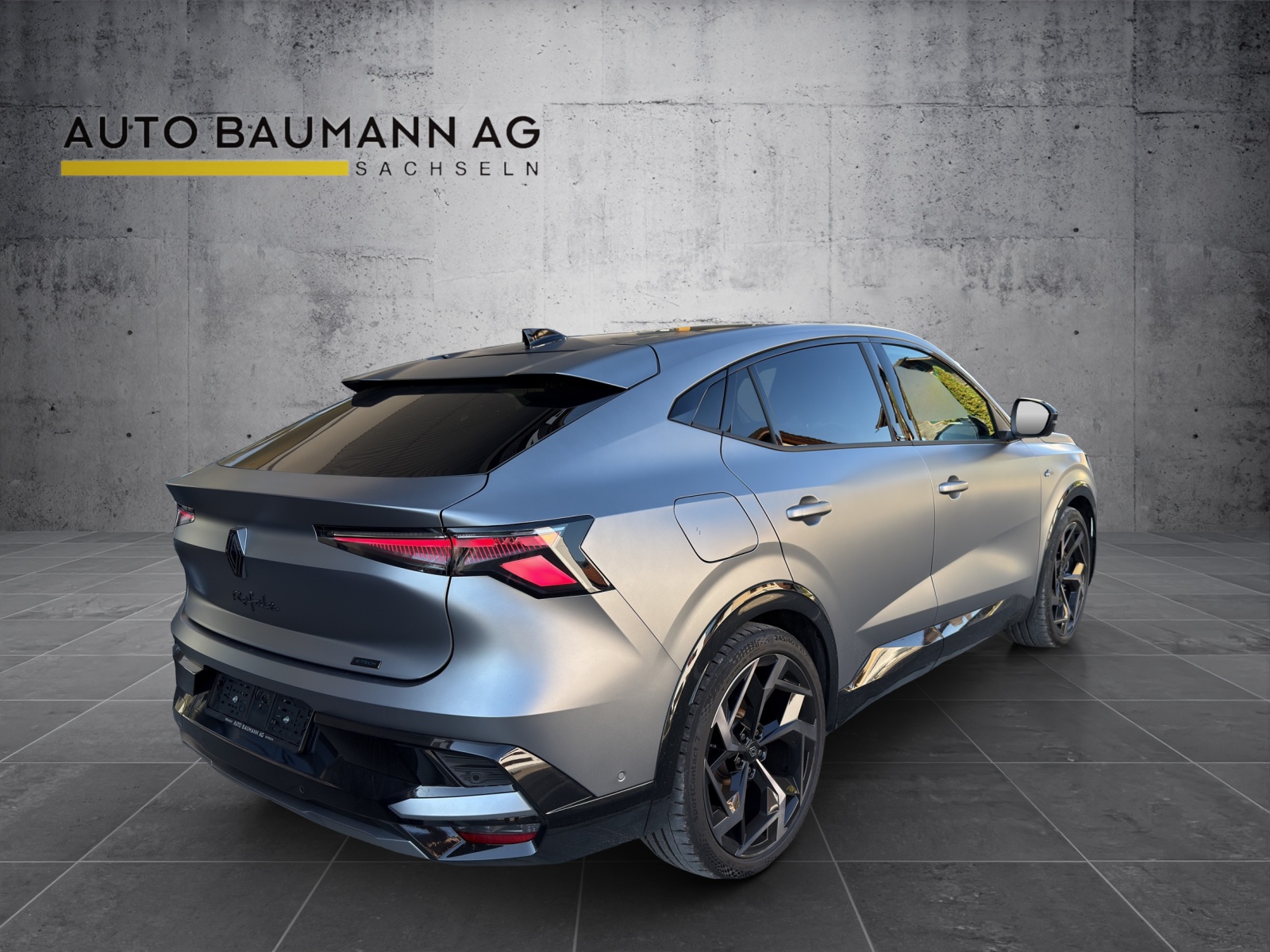 RENAULT Rafale 1.2 E-Tech Plug-in Hybrid 300 4x4 Atelier Alpine-image-7