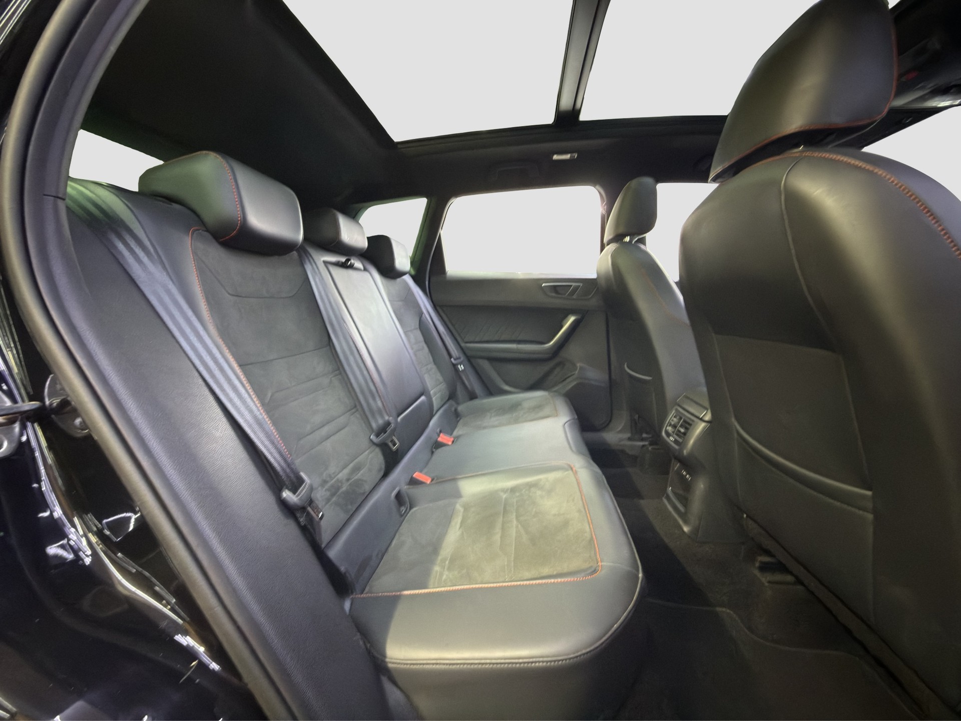 SEAT Ateca 2.0 TSI FR 4Drive DSG-image-32