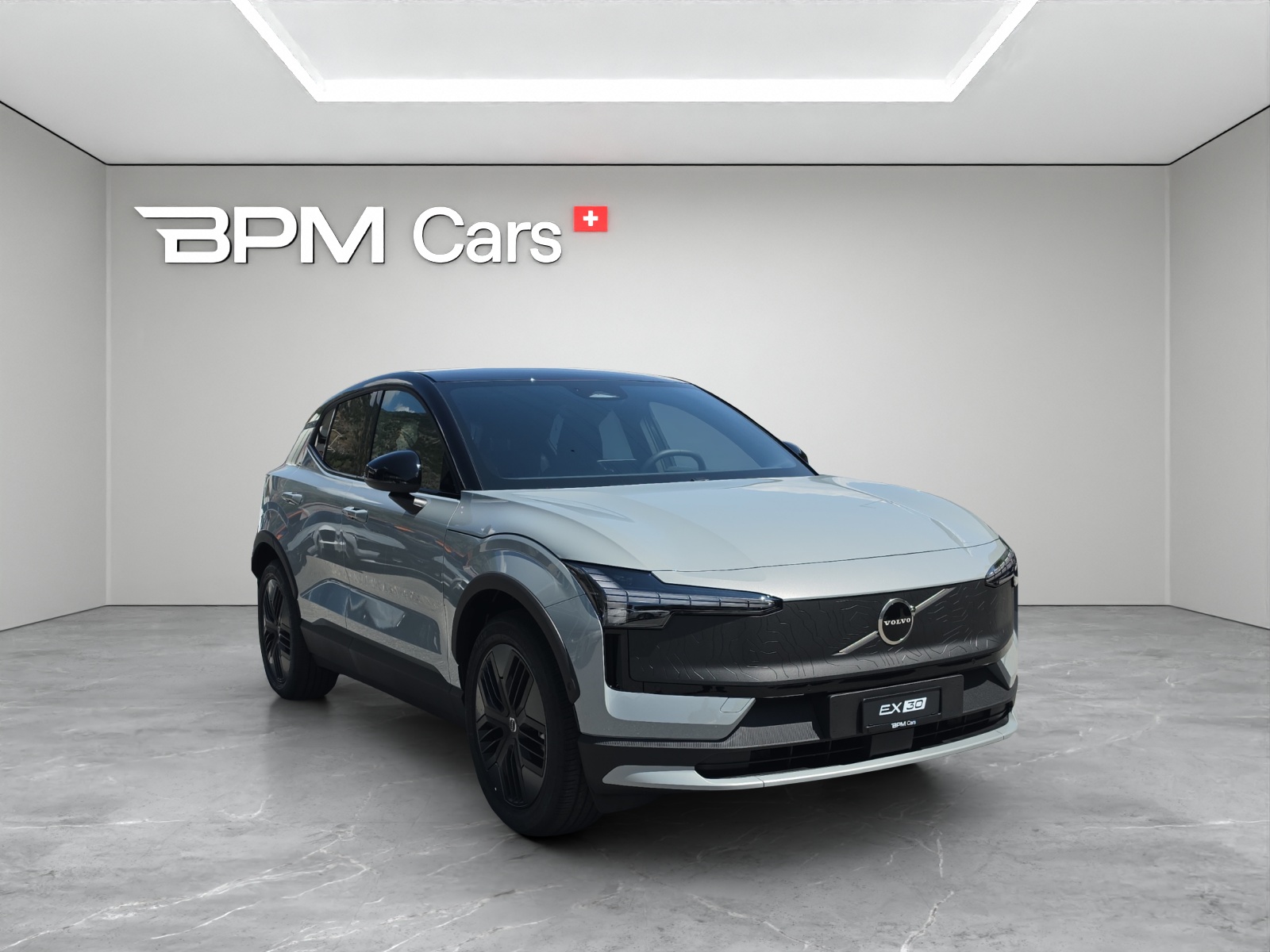 VOLVO EX30 Cross Country P8 69 kWh AWD Plus-image-5