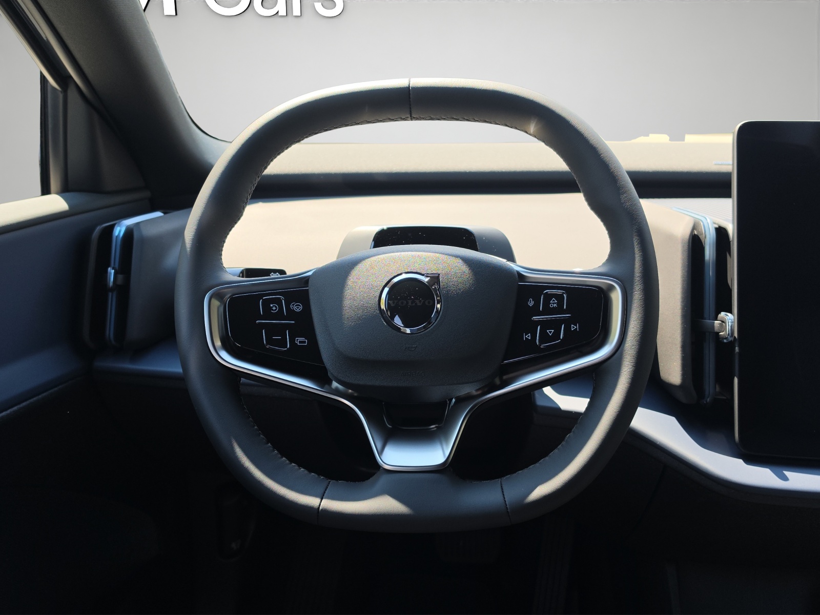 VOLVO EX30 Cross Country P8 69 kWh AWD Plus-image-10