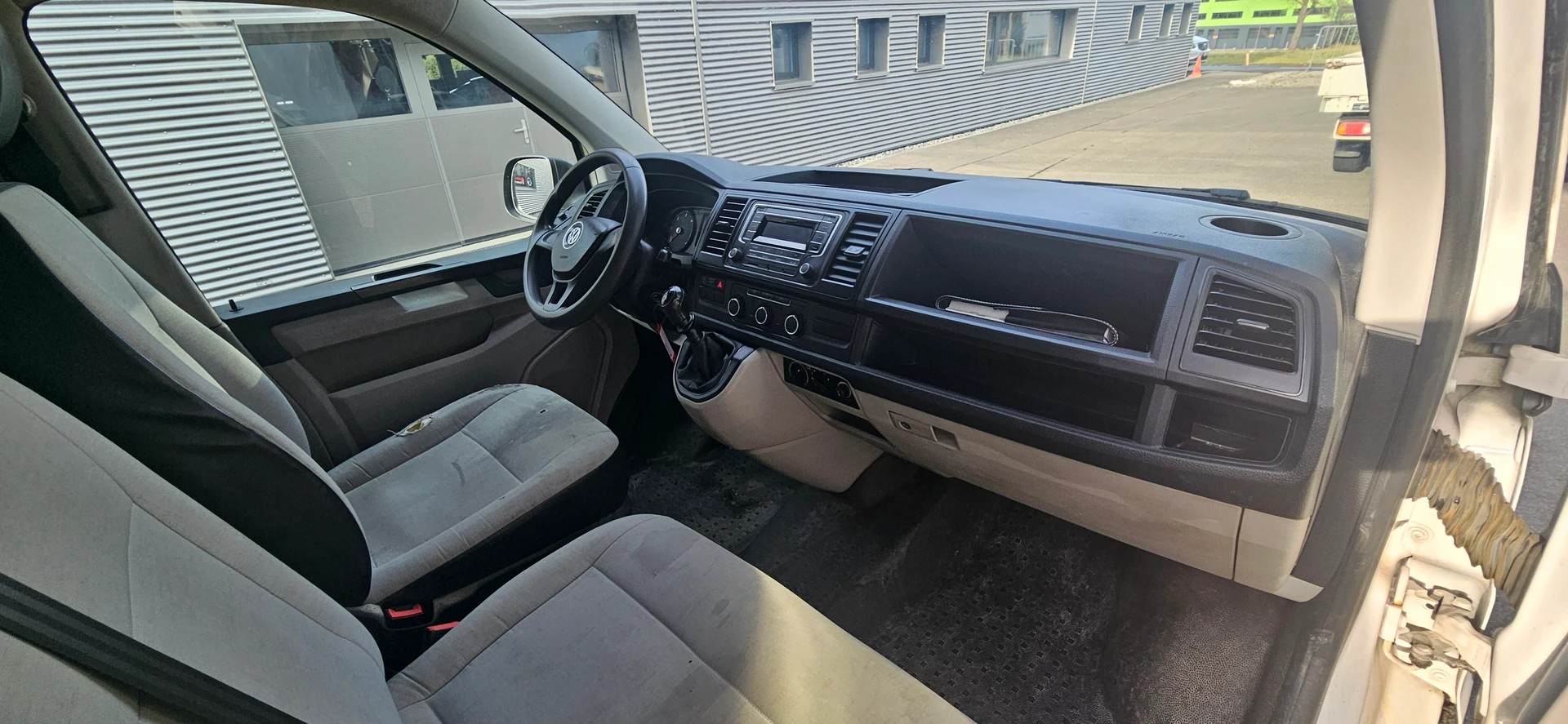 VW T6 2.0 TDI Euro 6-image-9