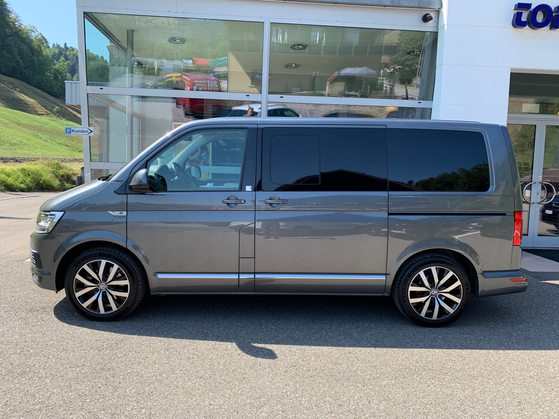 VW T6 Multivan 2.0 Bi-TDI Highline Liberty 4Mot. DSG-showroom-element-3