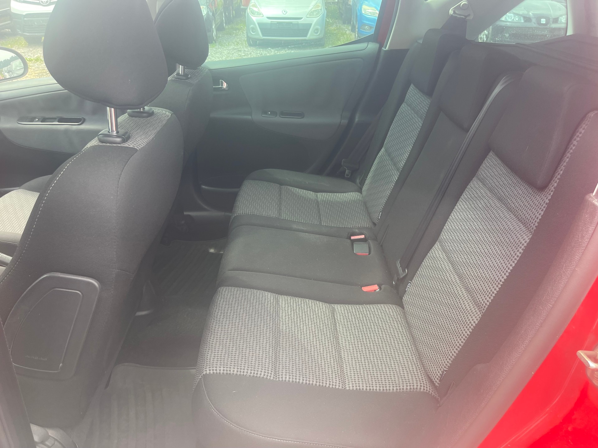 PEUGEOT 207 SW 1.6 16V Sport-image-9