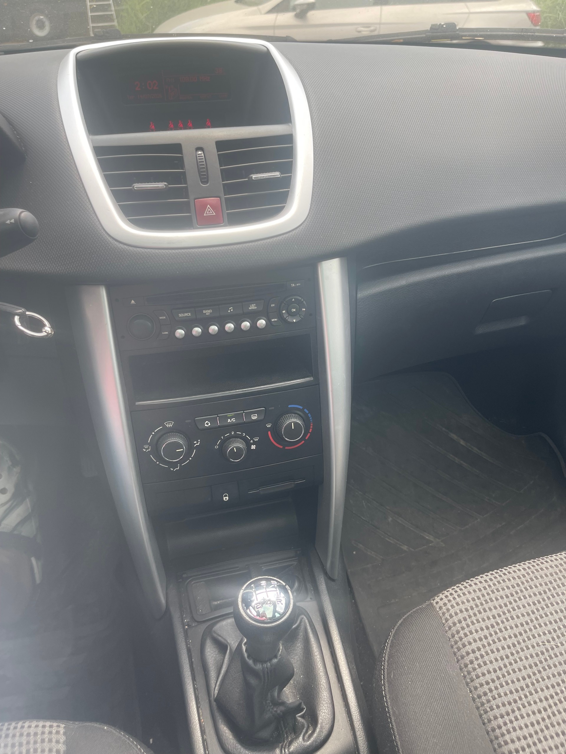 PEUGEOT 207 SW 1.6 16V Sport-image-4