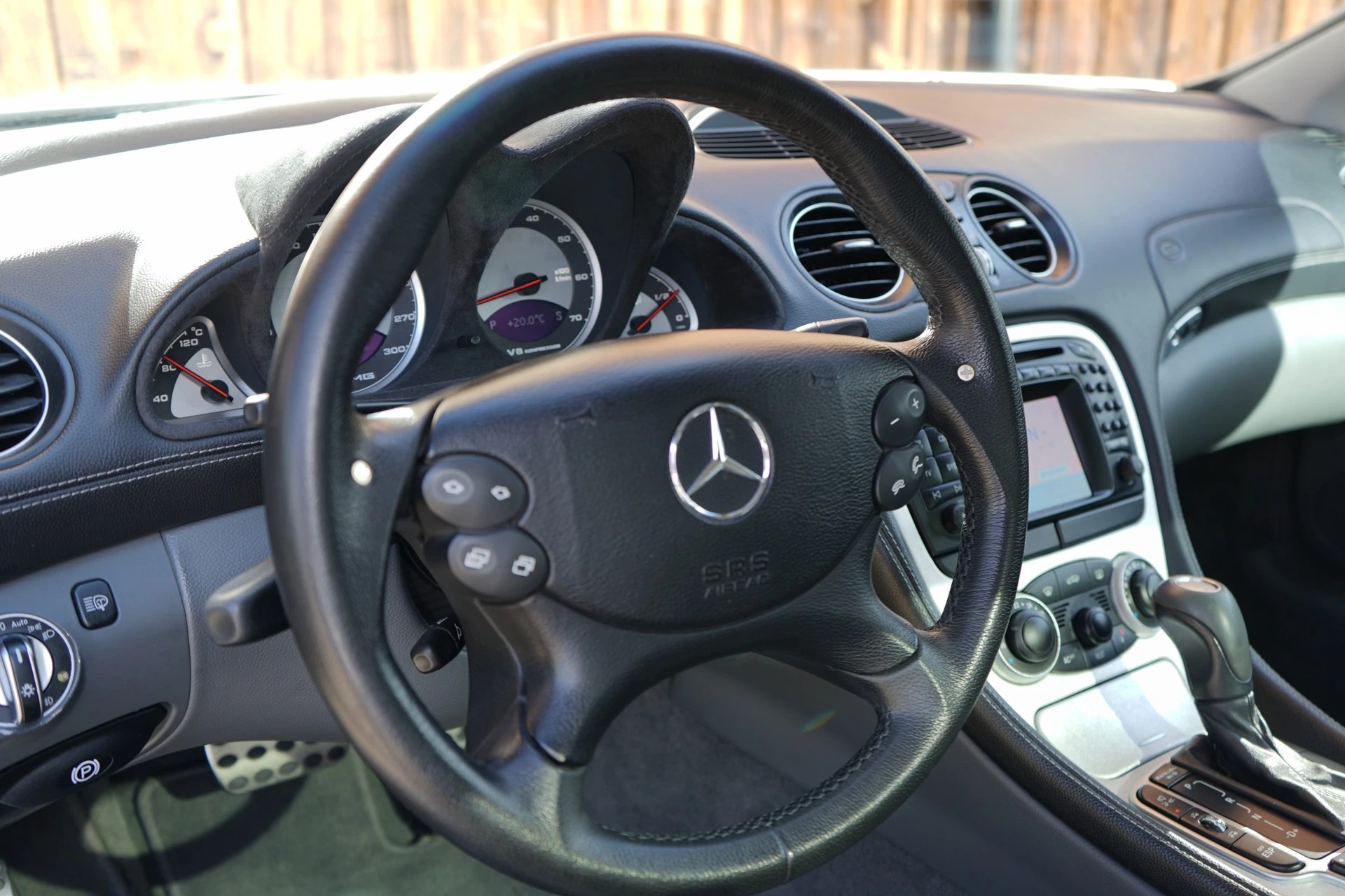 MERCEDES-BENZ SL 55 AMG-image-5