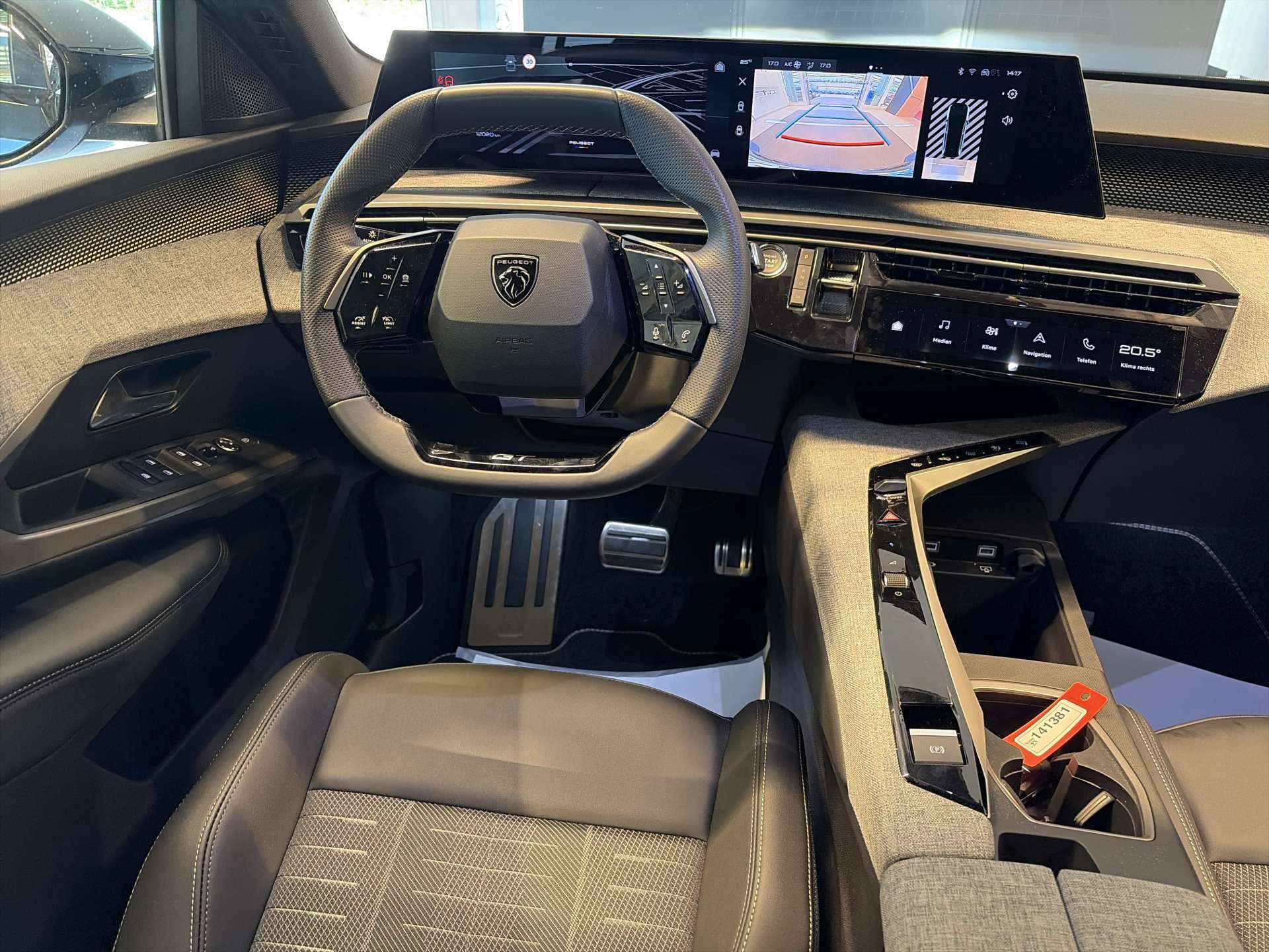 PEUGEOT 5008 145 Hybrid GT 7-Plätzer e-DCS-Automat-image-4