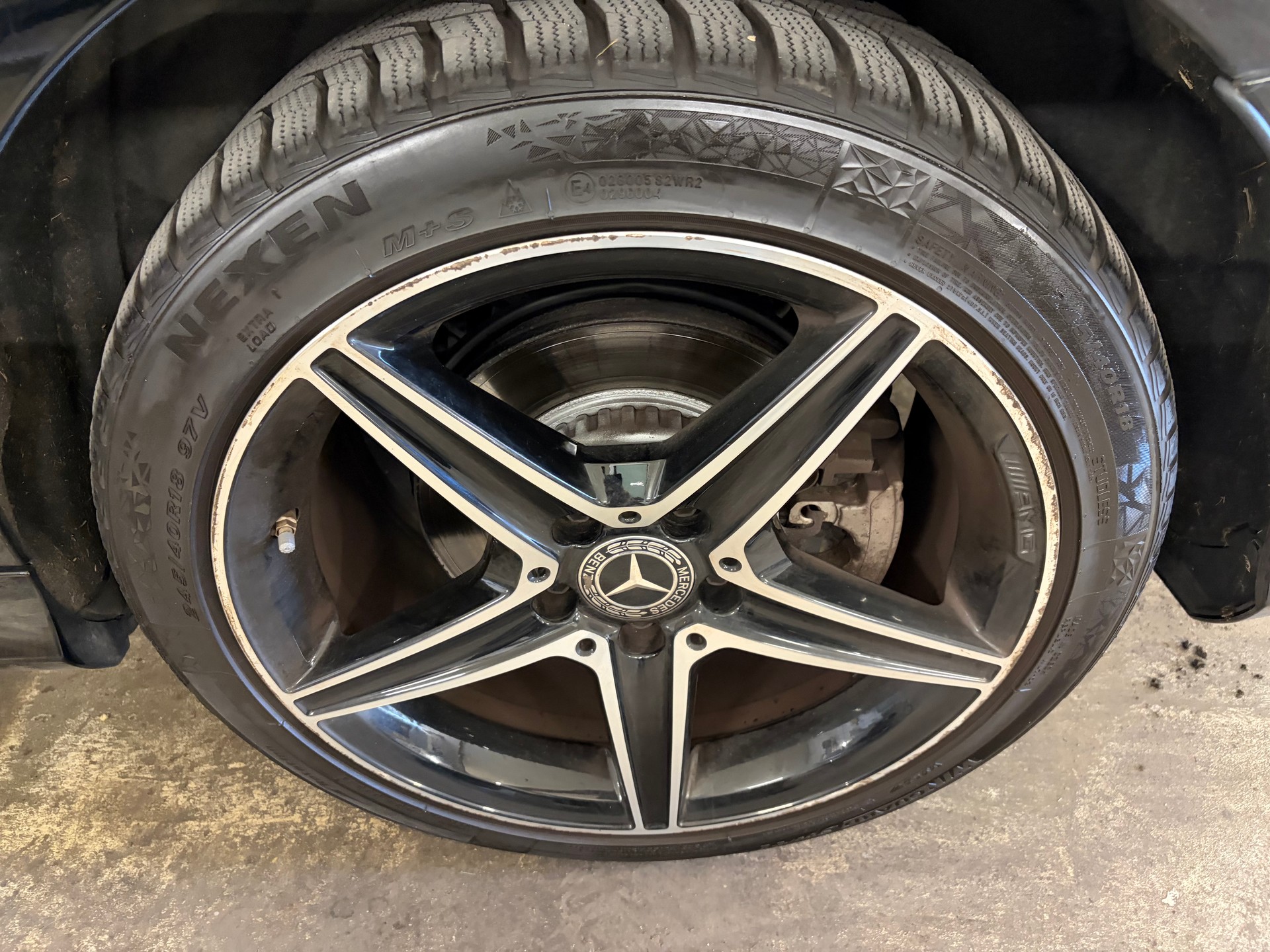 MERCEDES-BENZ C 250 BlueTEC AMG Line 4Matic 7G-Tronic-image-10