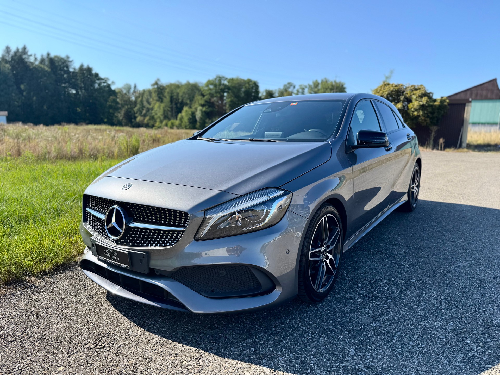 MERCEDES-BENZ A 180 AMG Line 7G-DCT / ab MFK bei Verkauf-image-2