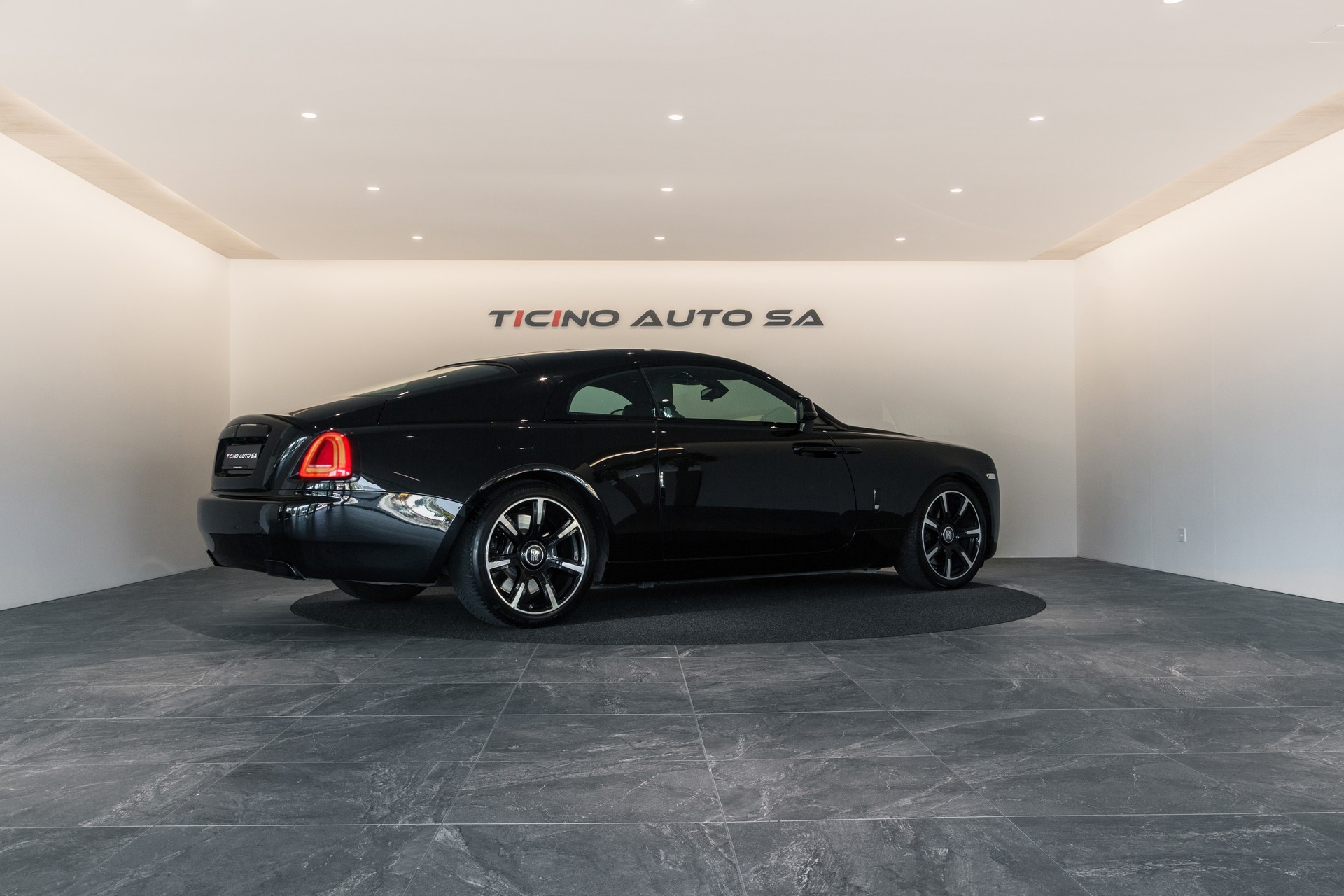 ROLLS-ROYCE Wraith 6.6 V12-showroom-element-1