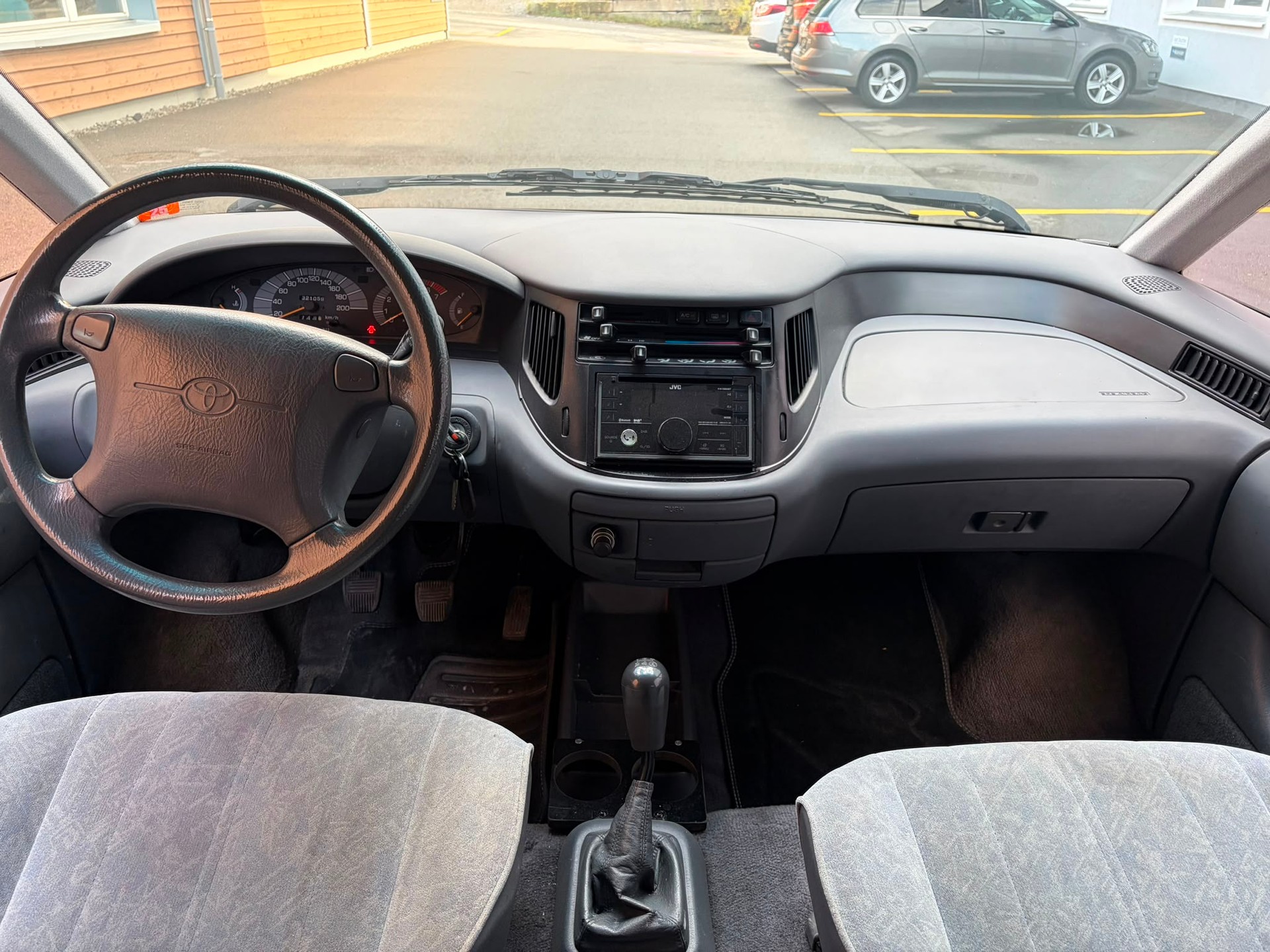 TOYOTA Previa GL 4x4-image-10