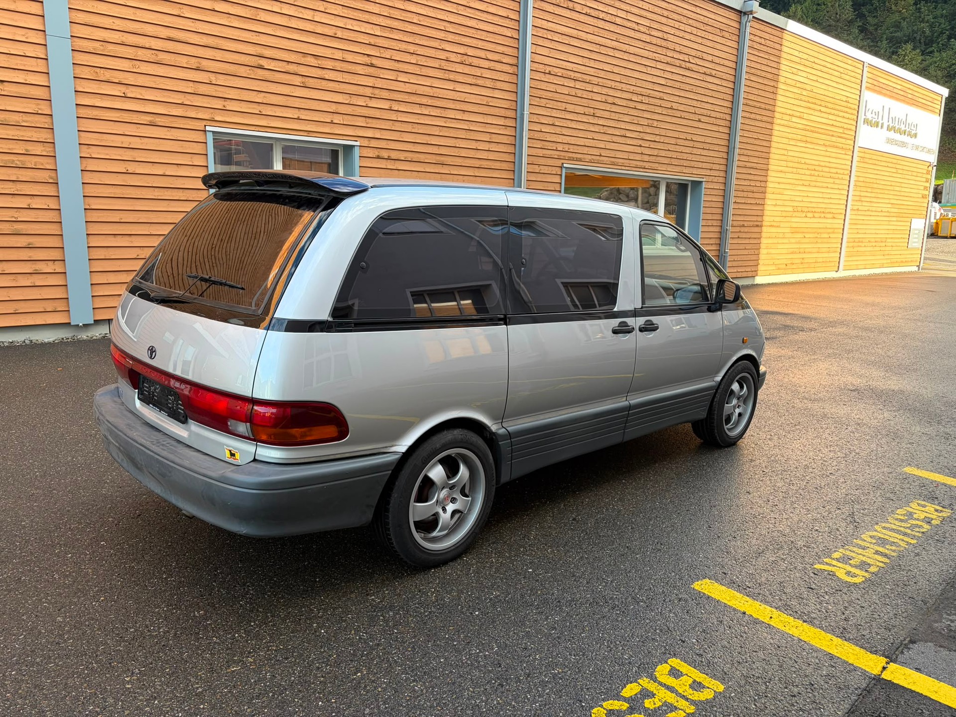 TOYOTA Previa GL 4x4-image-3