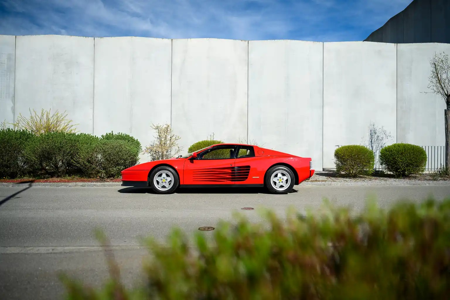 FERRARI Testarossa-image-2