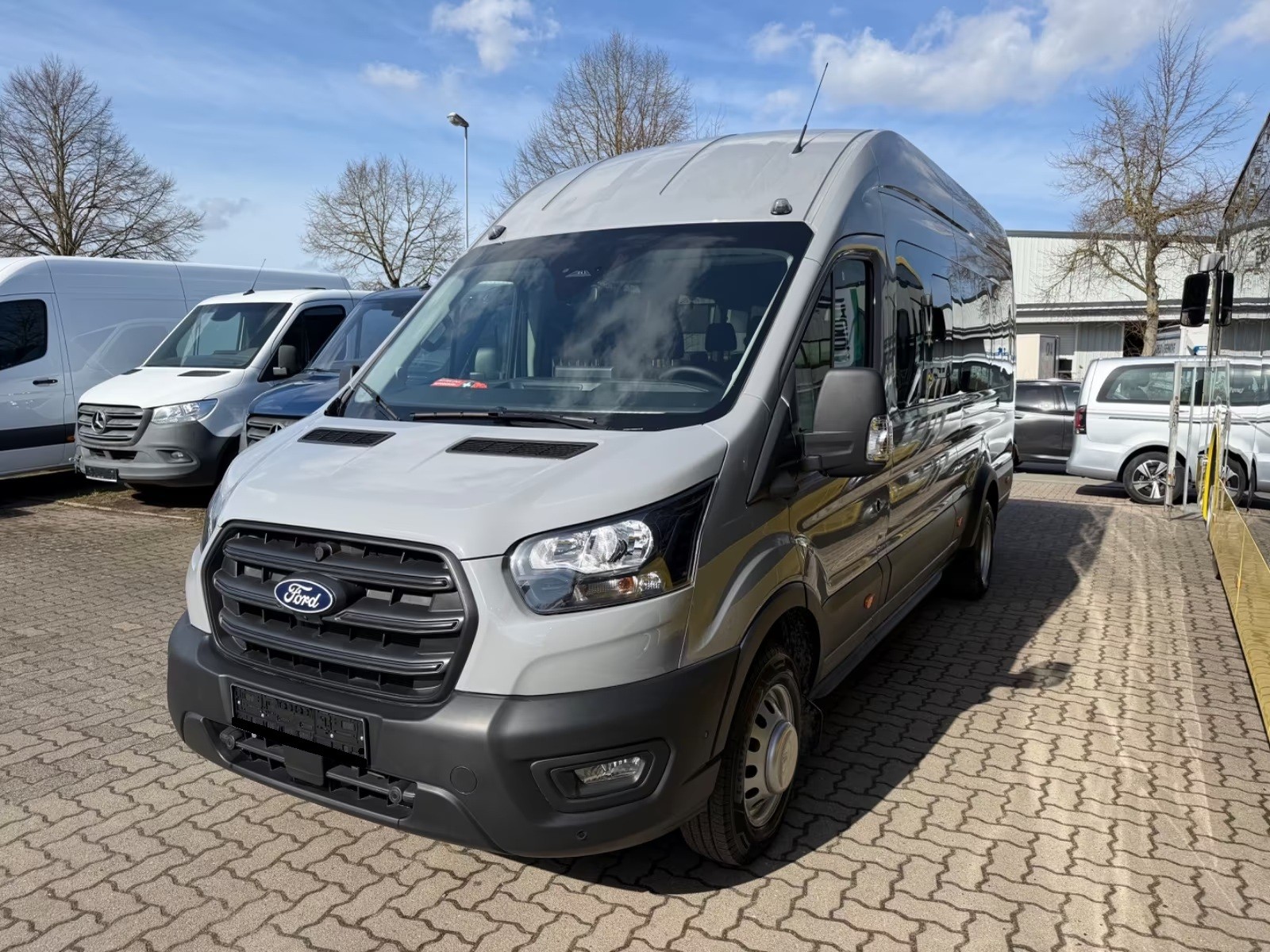 FORD Ford Transit 460 18 Sitzer Klima Kamera Tempomat