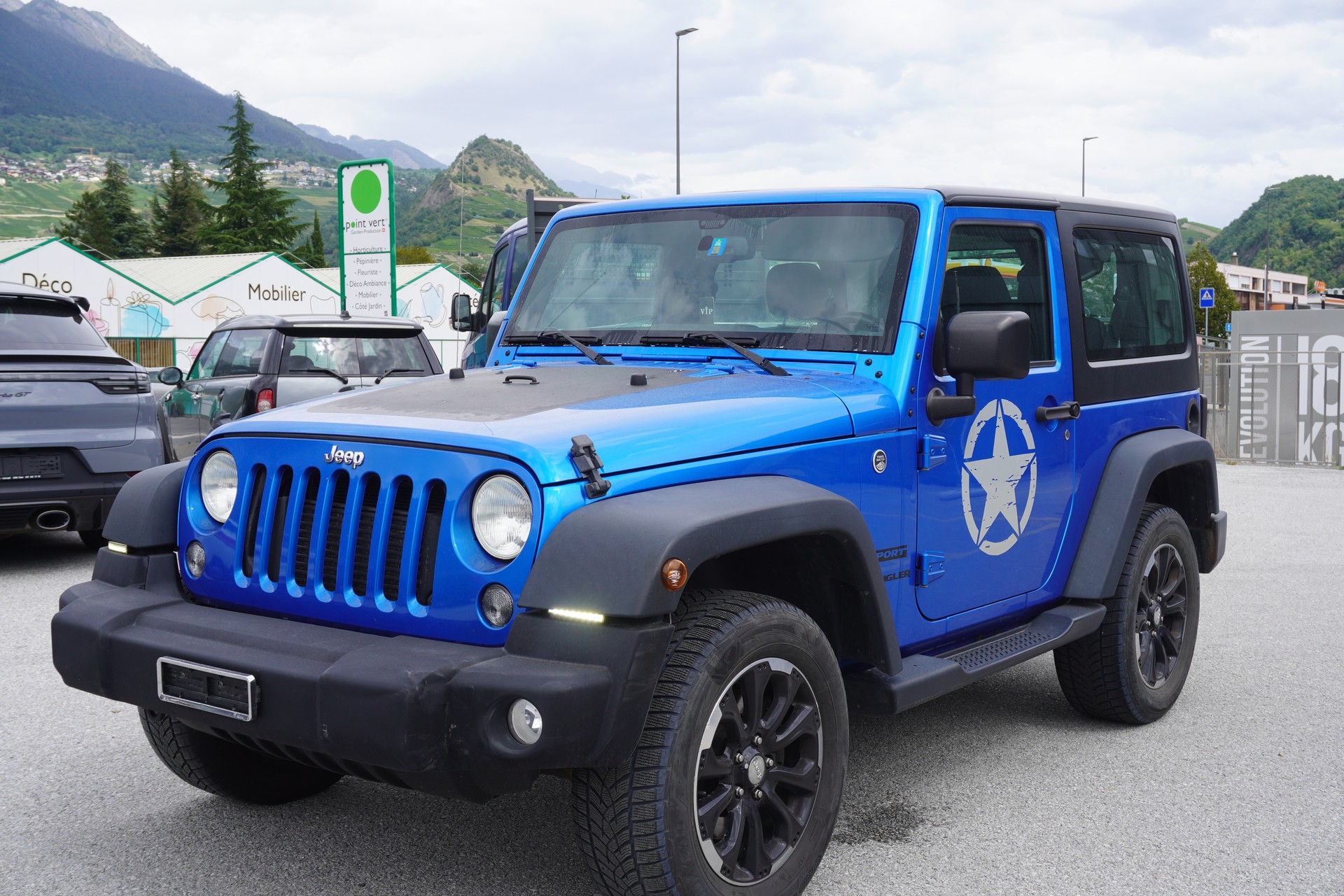 JEEP Wrangler 2.8 CRD Rubicon Recon Automatic hardtop-showroom-element-1