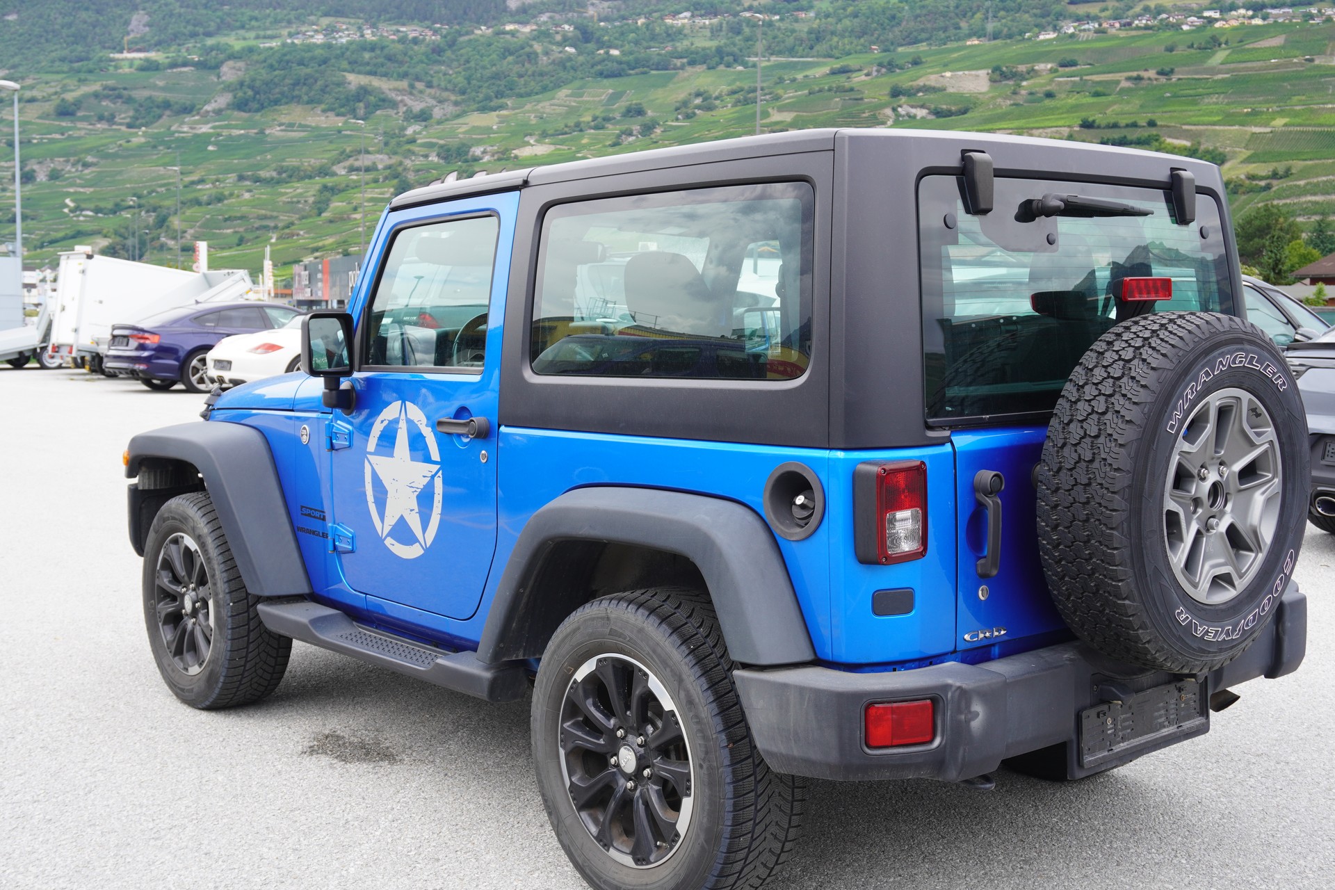 JEEP Wrangler 2.8 CRD Rubicon Recon Automatic hardtop-showroom-element-3