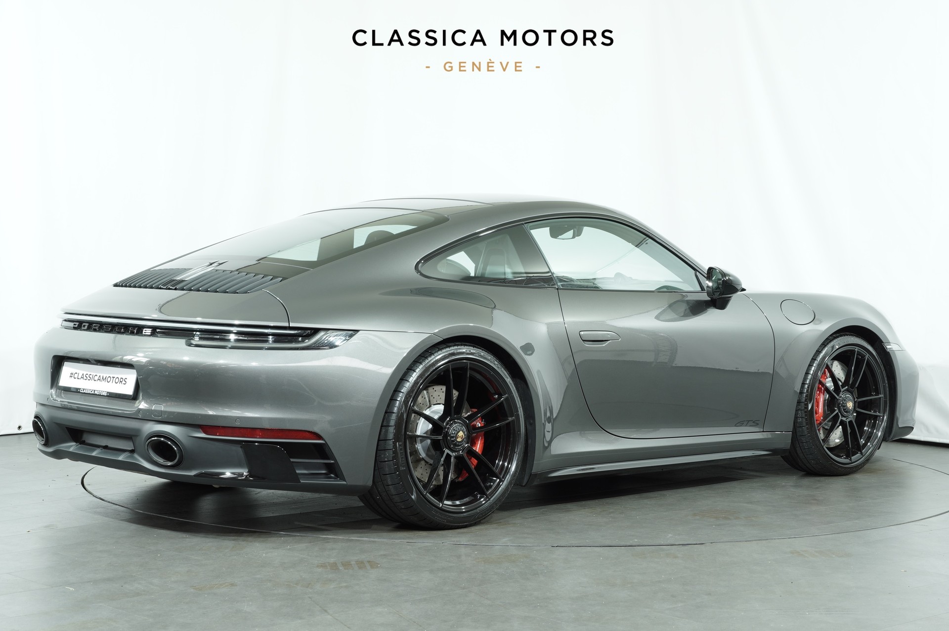 PORSCHE 911 Carrera 4 GTS PDK-image-3