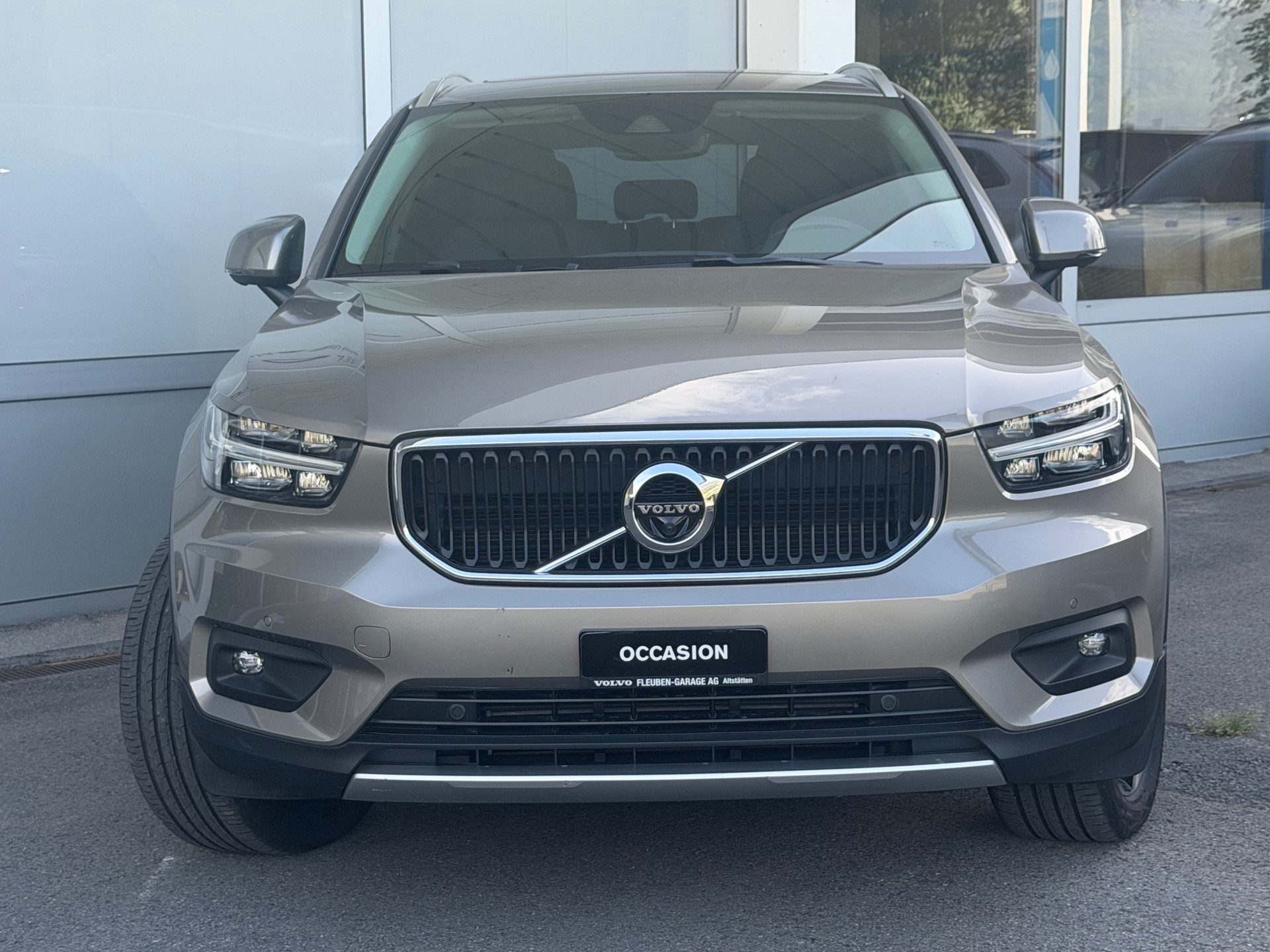 VOLVO XC40 T3 Momentum Geartronic-image-23