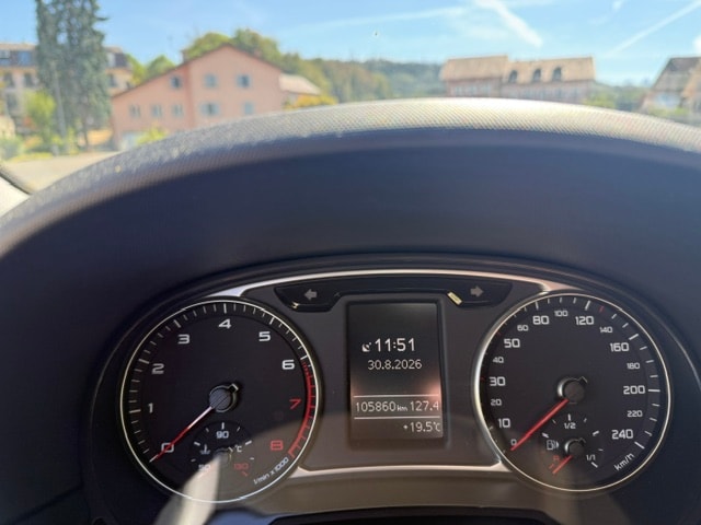 AUDI 1.0 TFSI ultra Sport S-Tronic-image-4