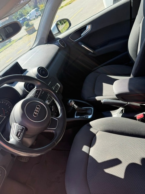 AUDI 1.0 TFSI ultra Sport S-Tronic-image-3