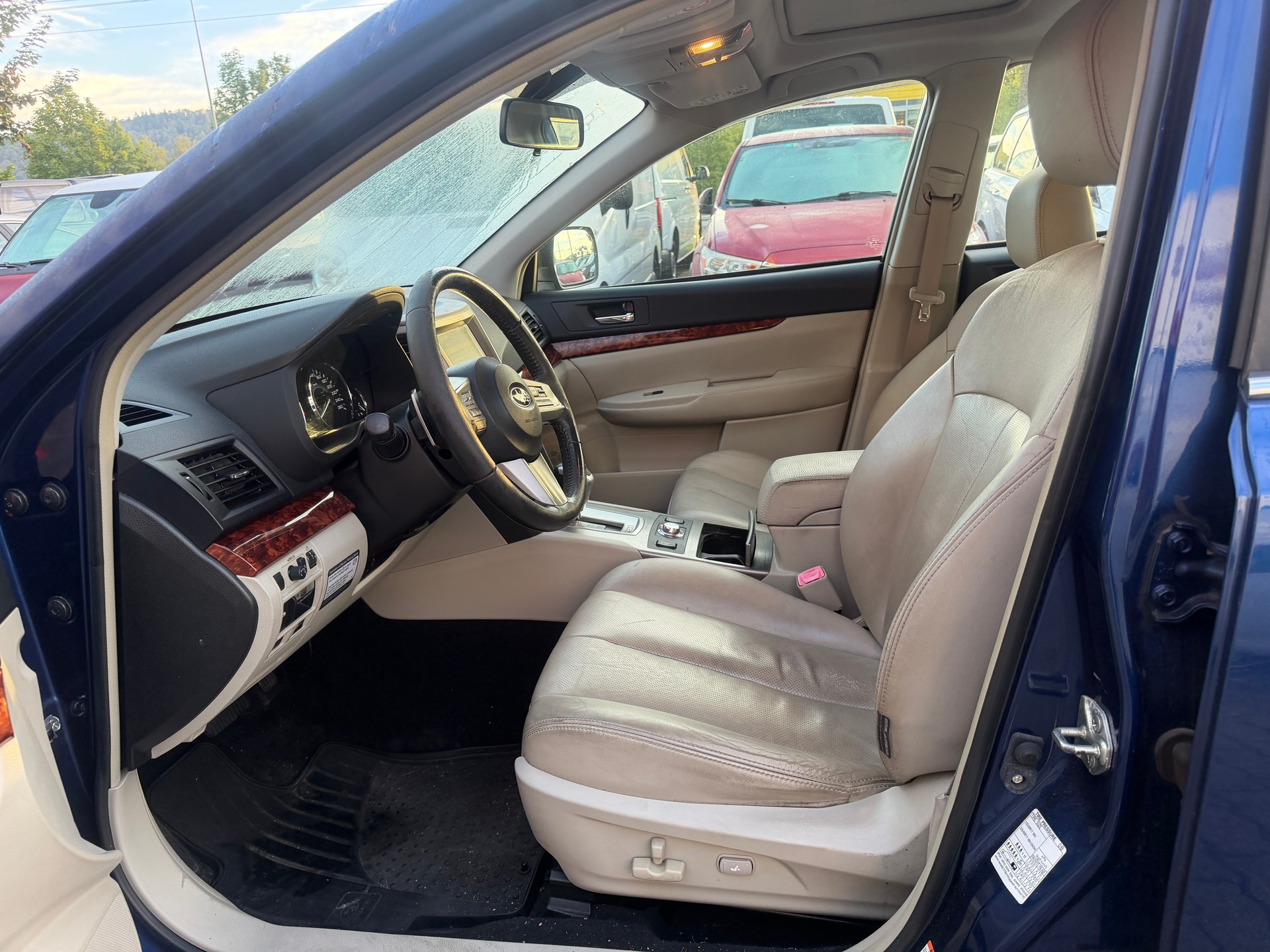 SUBARU Outback 3.6R Executive AWD Automatic-image-8