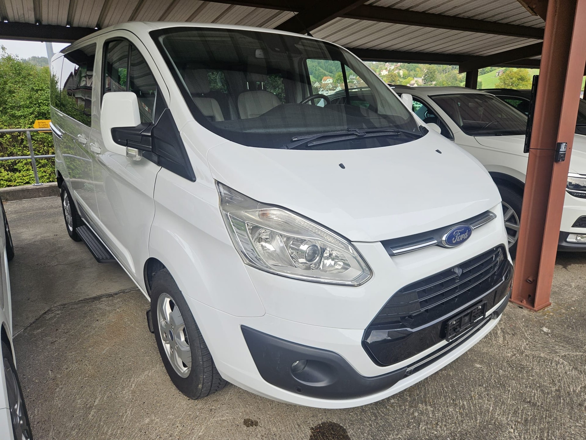 FORD Tourneo Custom 310 L1H1 Titanium-image-2
