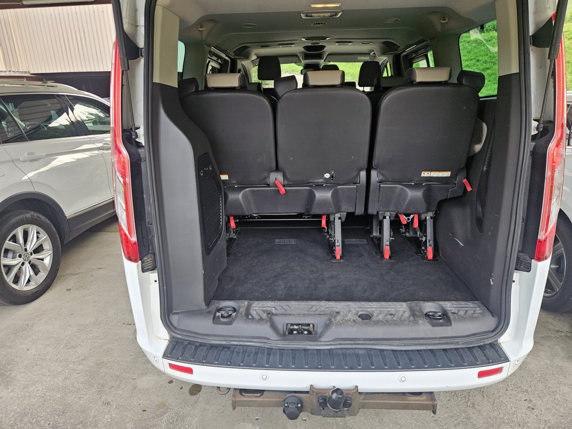 FORD Tourneo Custom 310 L1H1 Titanium-image-4