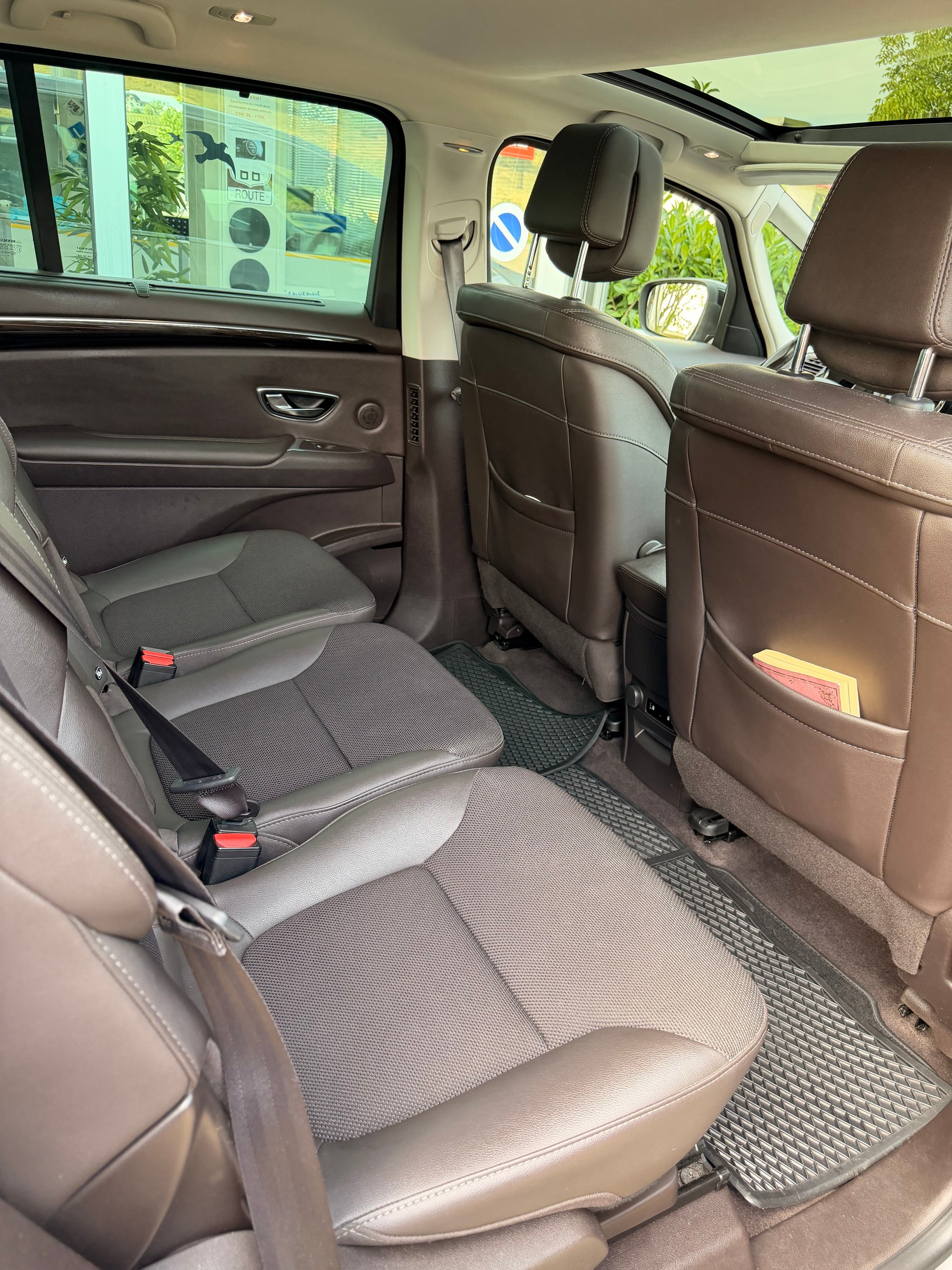 RENAULT Espace 1.6 dCi Intens-image-4