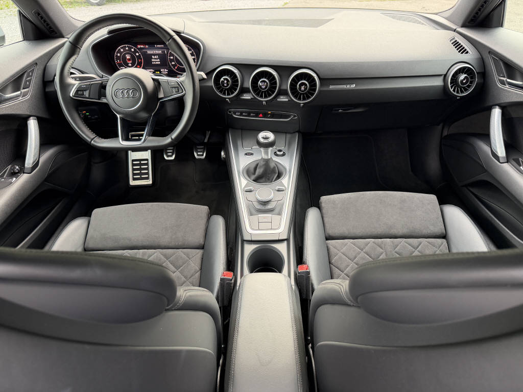 AUDI TT Coupé 1.8 TFSI-image-9