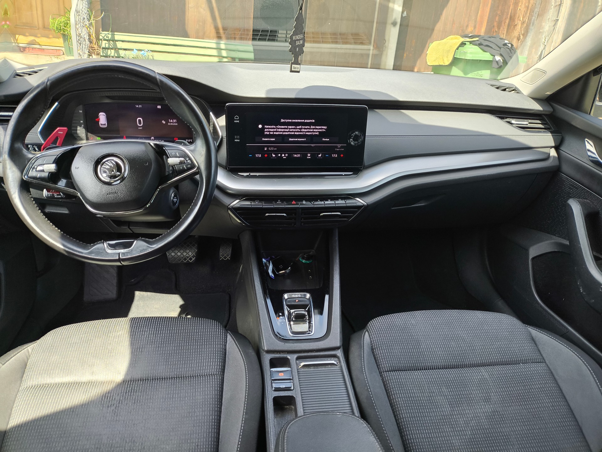 SKODA Octavia Combi 2.0 TDI DSG Ambition 4x4-image-9