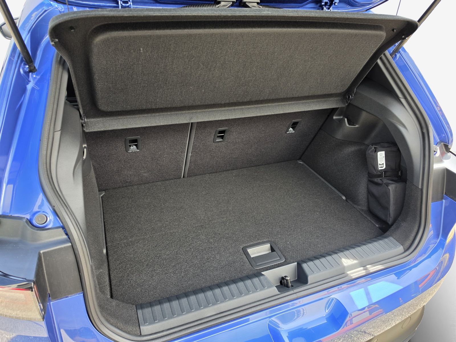 VW ID.Polo 52 kWh Style Edition One Plus-image-12