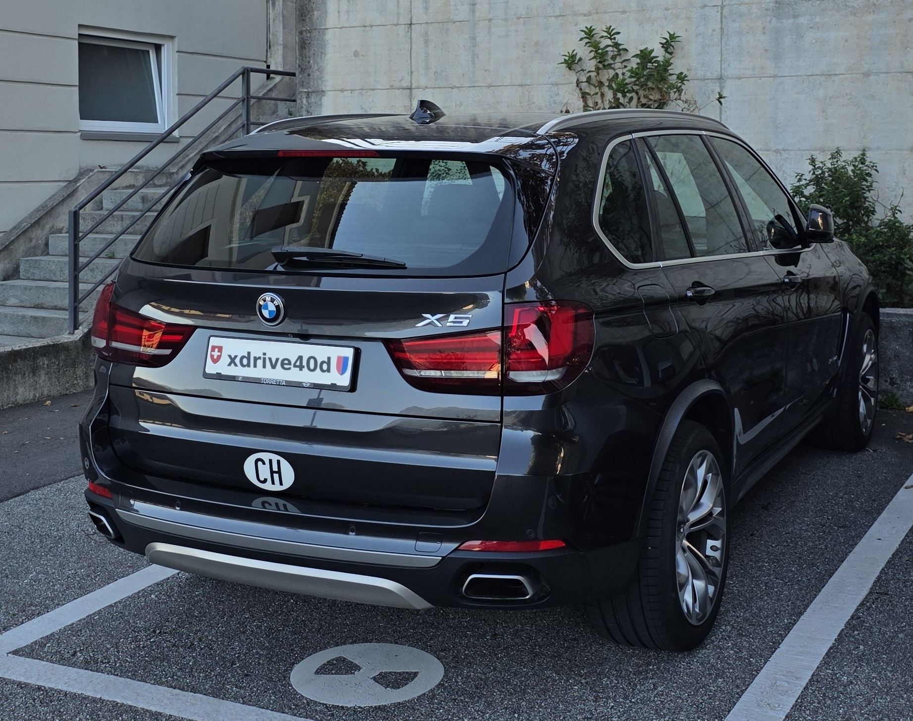 BMW X5-image-2
