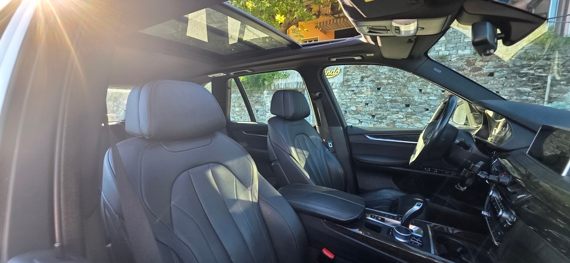 BMW X5-image-8