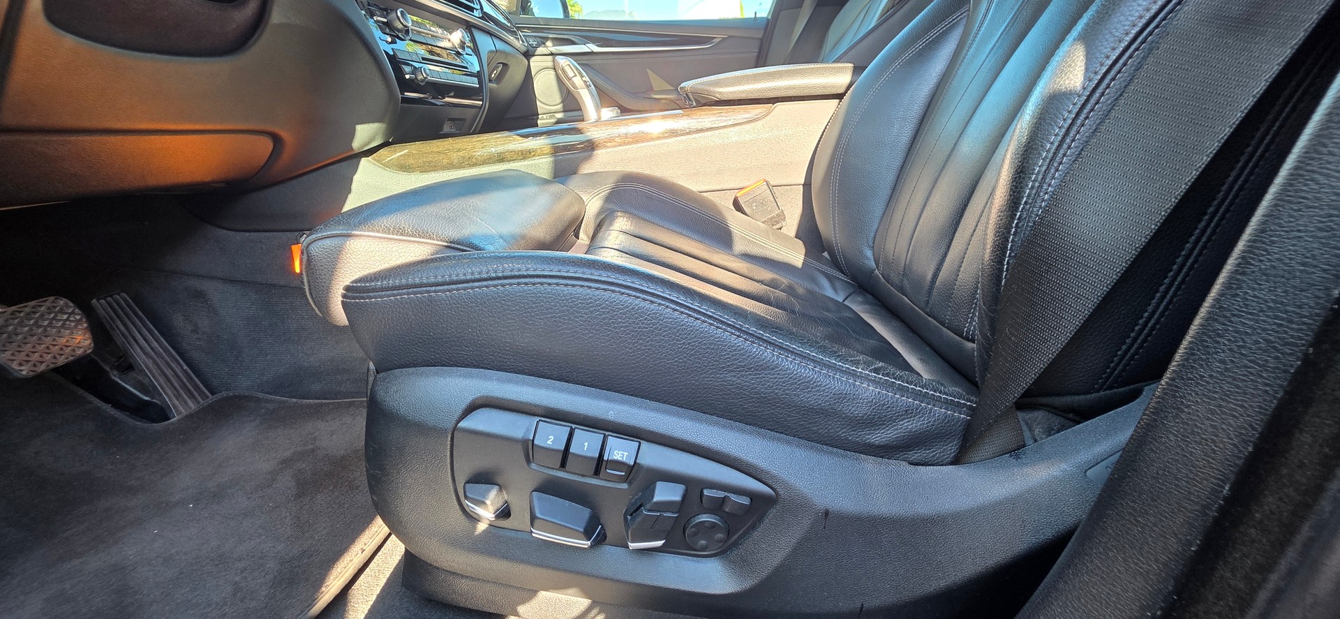 BMW X5-image-9