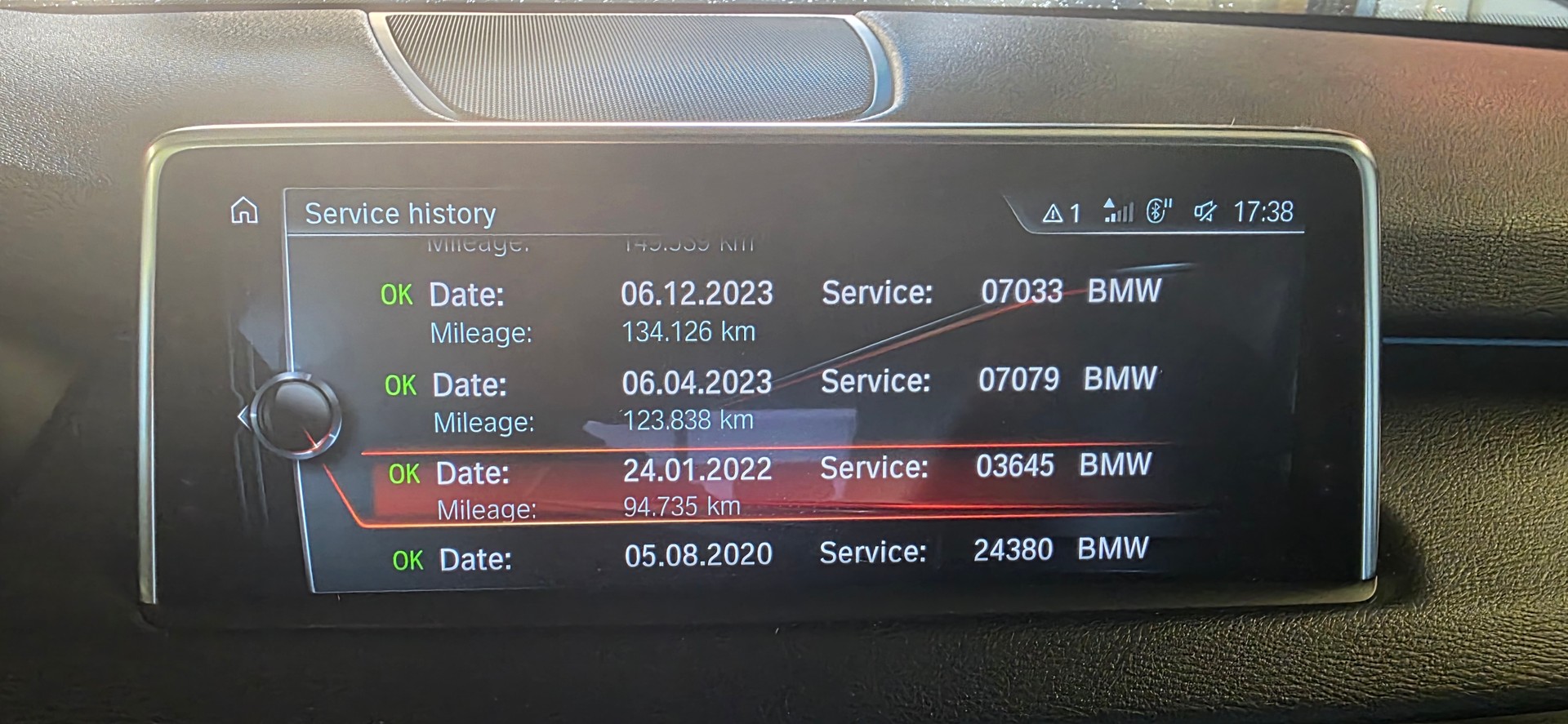BMW X5-image-16