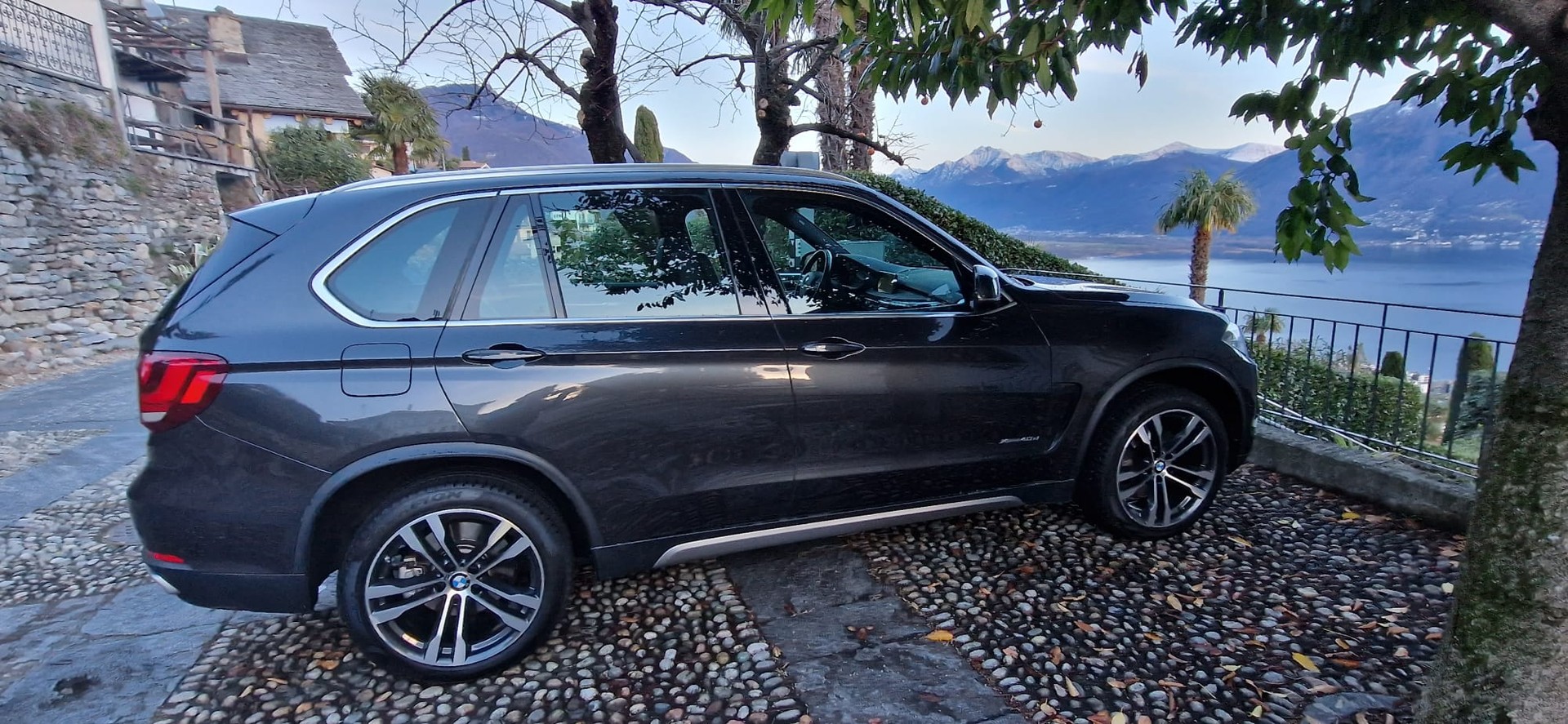 BMW X5-image-5