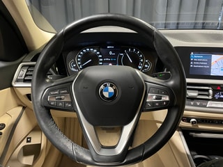 BMW 330e xDrive Steptronic (62)-image-24