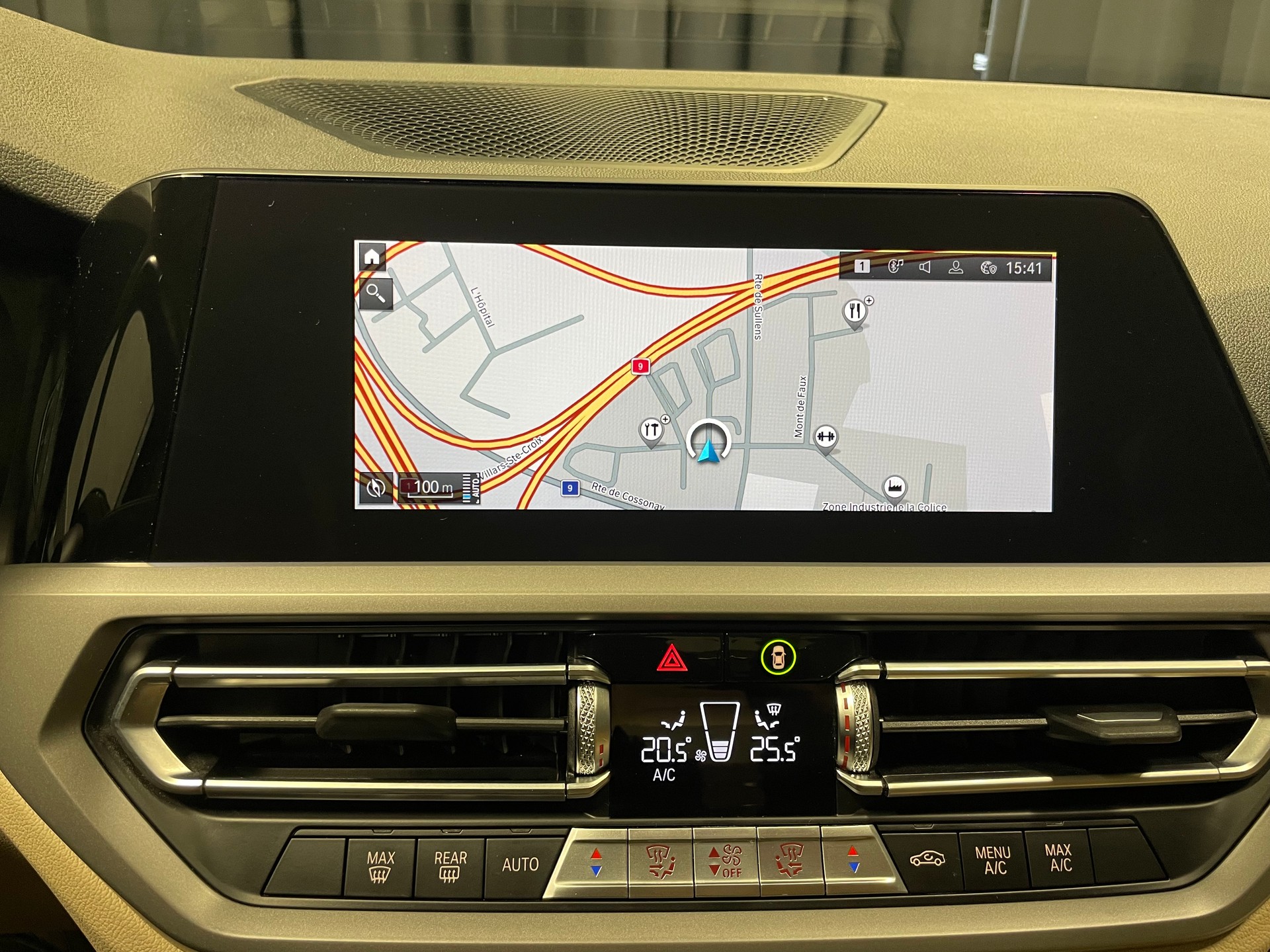 BMW 330e xDrive Steptronic (62)-image-13