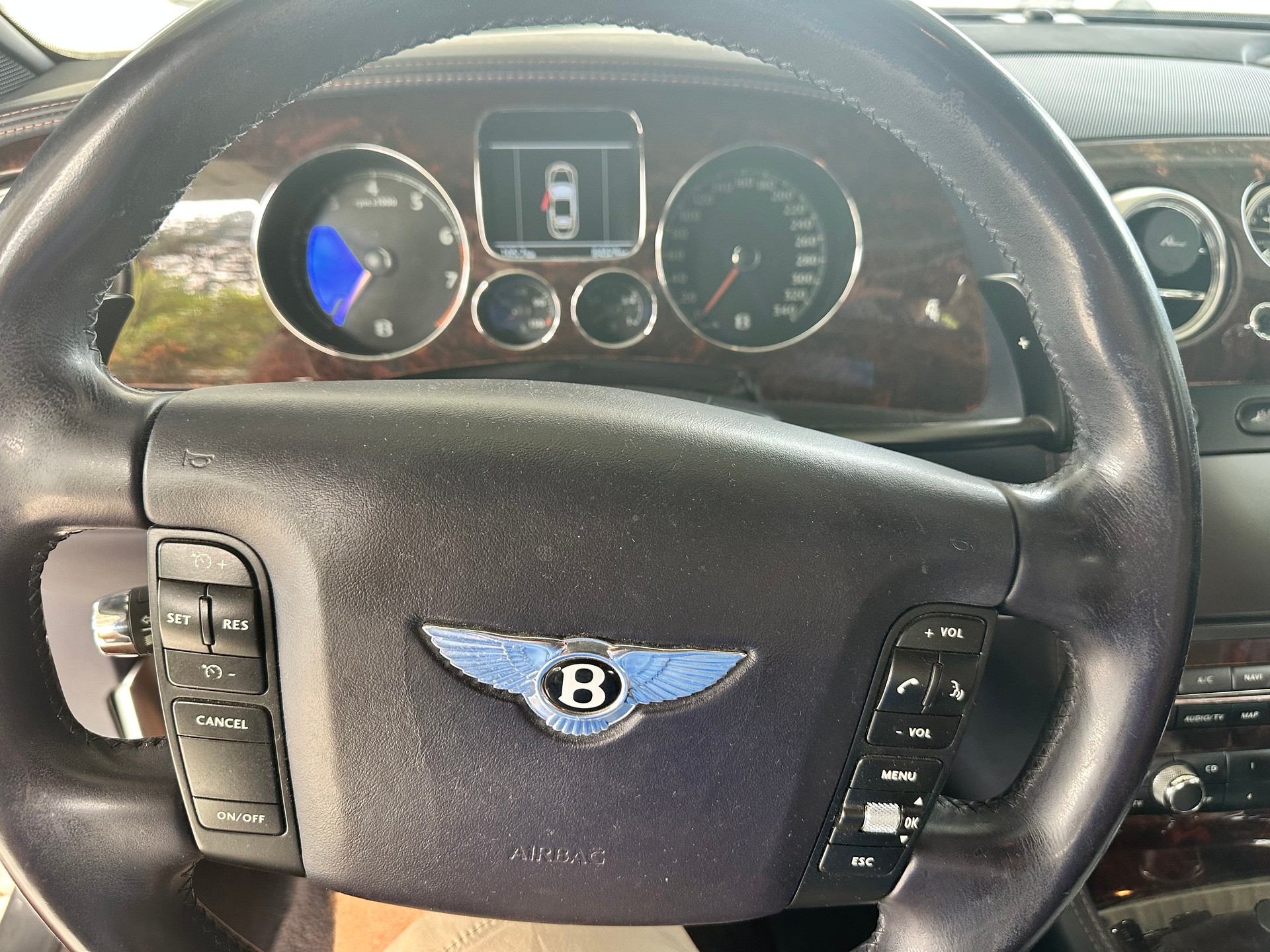 BENTLEY CONTINENTAL-image-4