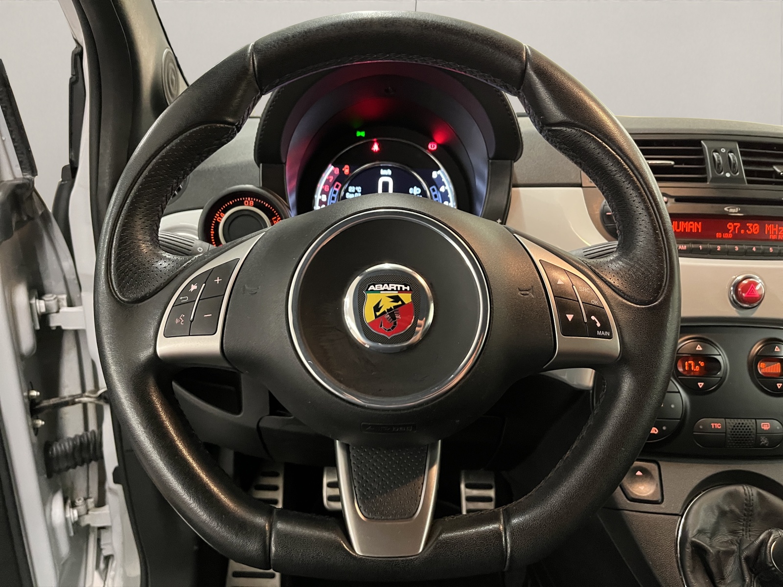 FIAT 595 Abarth 1.4 T-Jet 140-image-9